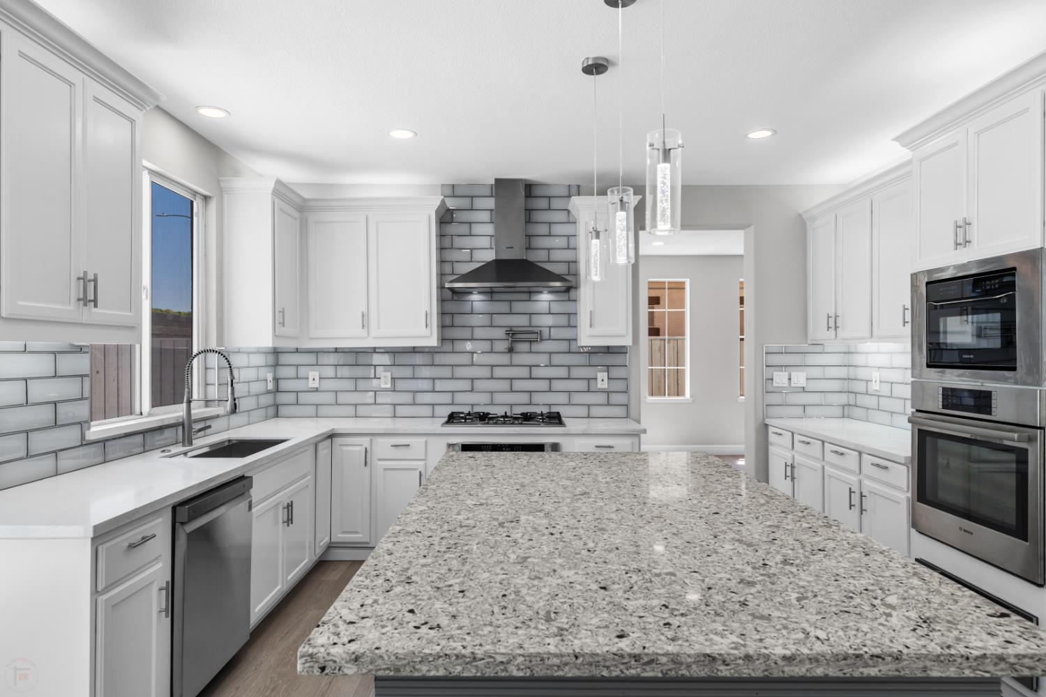 Detail Gallery Image 23 of 82 For 2431 Ogden Sannazor Ct, Tracy,  CA 95377 - 6 Beds | 4/1 Baths