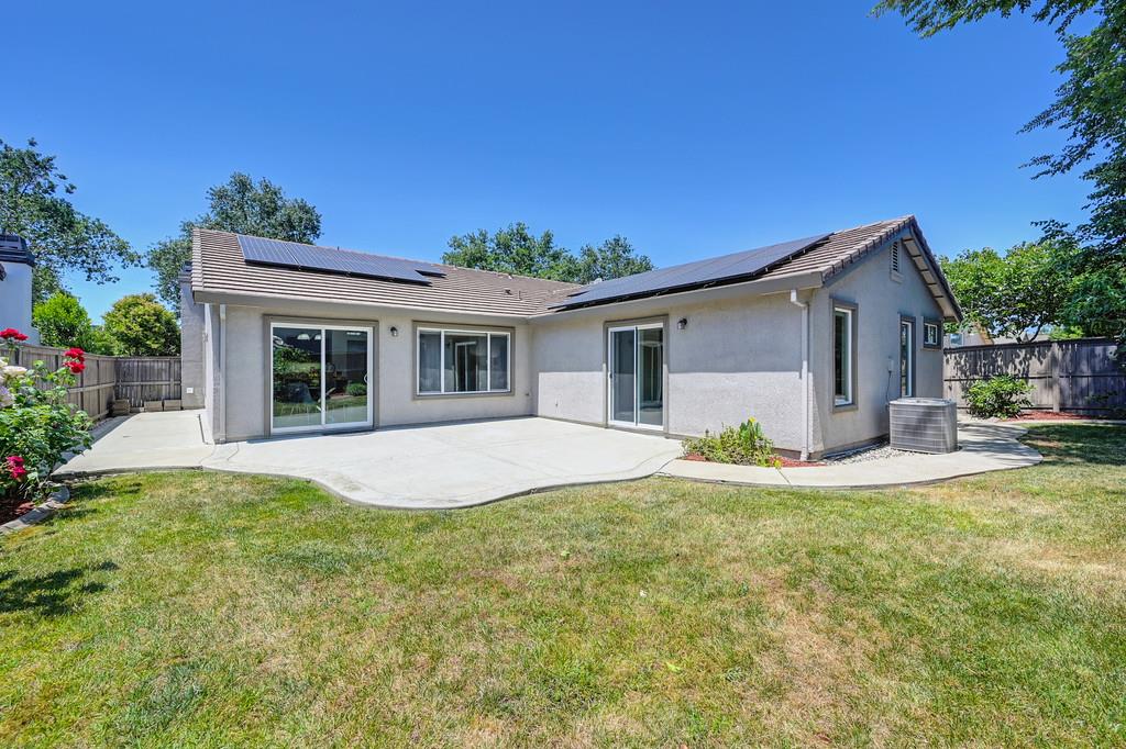 Azalea Garden Way, Rancho Cordova, California image 35