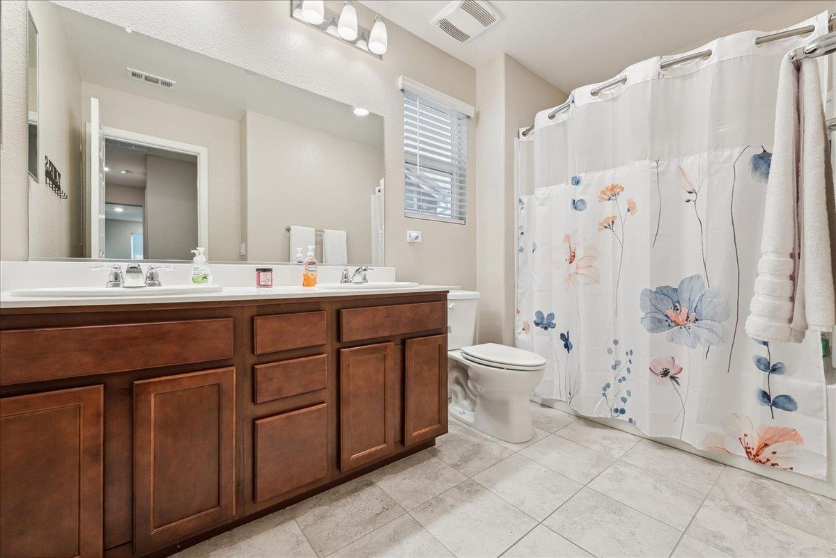 Encore Way, Roseville, California image 33