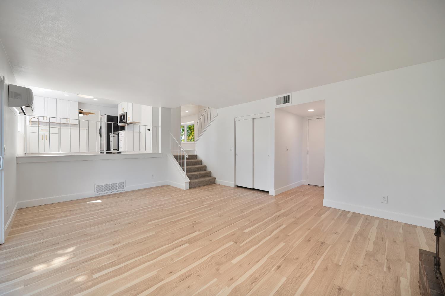 Coral Oak Way, Citrus Heights, California image 5