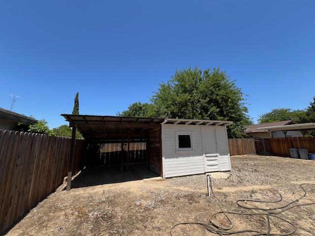 Laurel Avenue, Gustine, California image 35