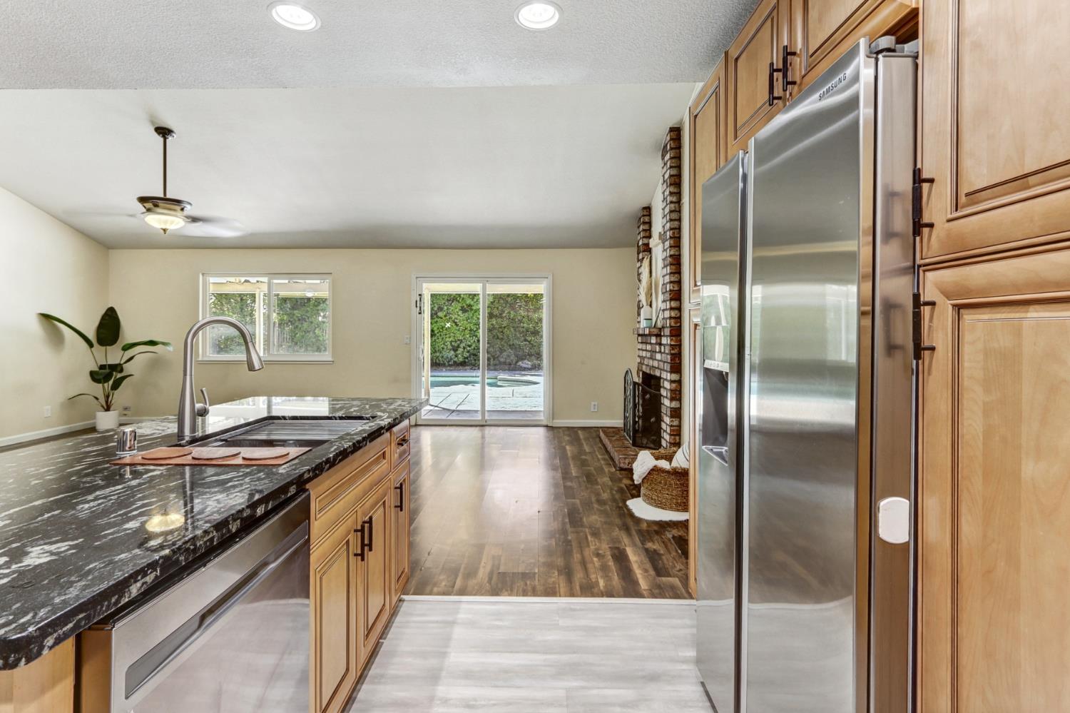 Oak Creek Court, Roseville, California image 14