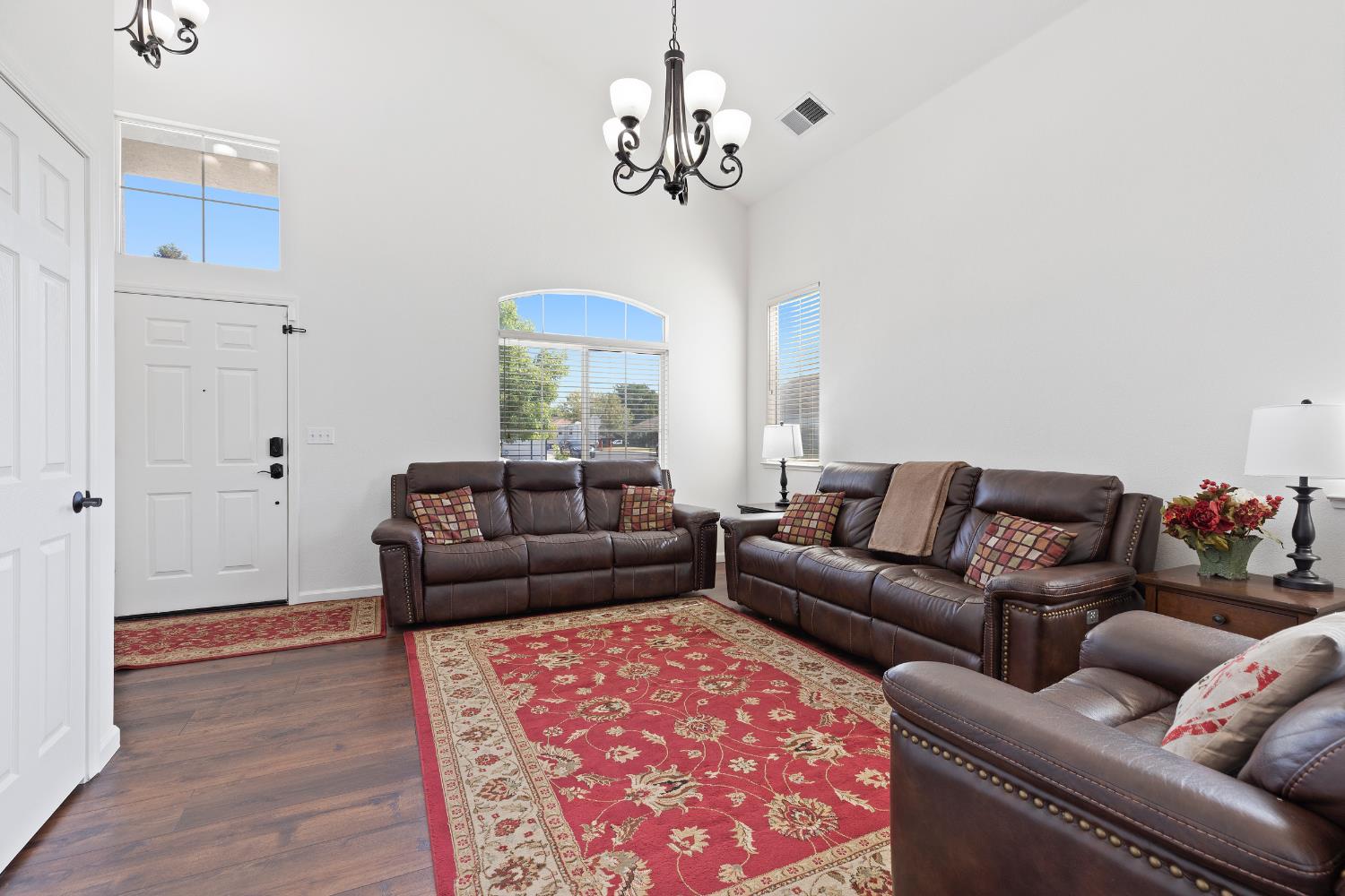 Moonbeam Way, Turlock, California image 7