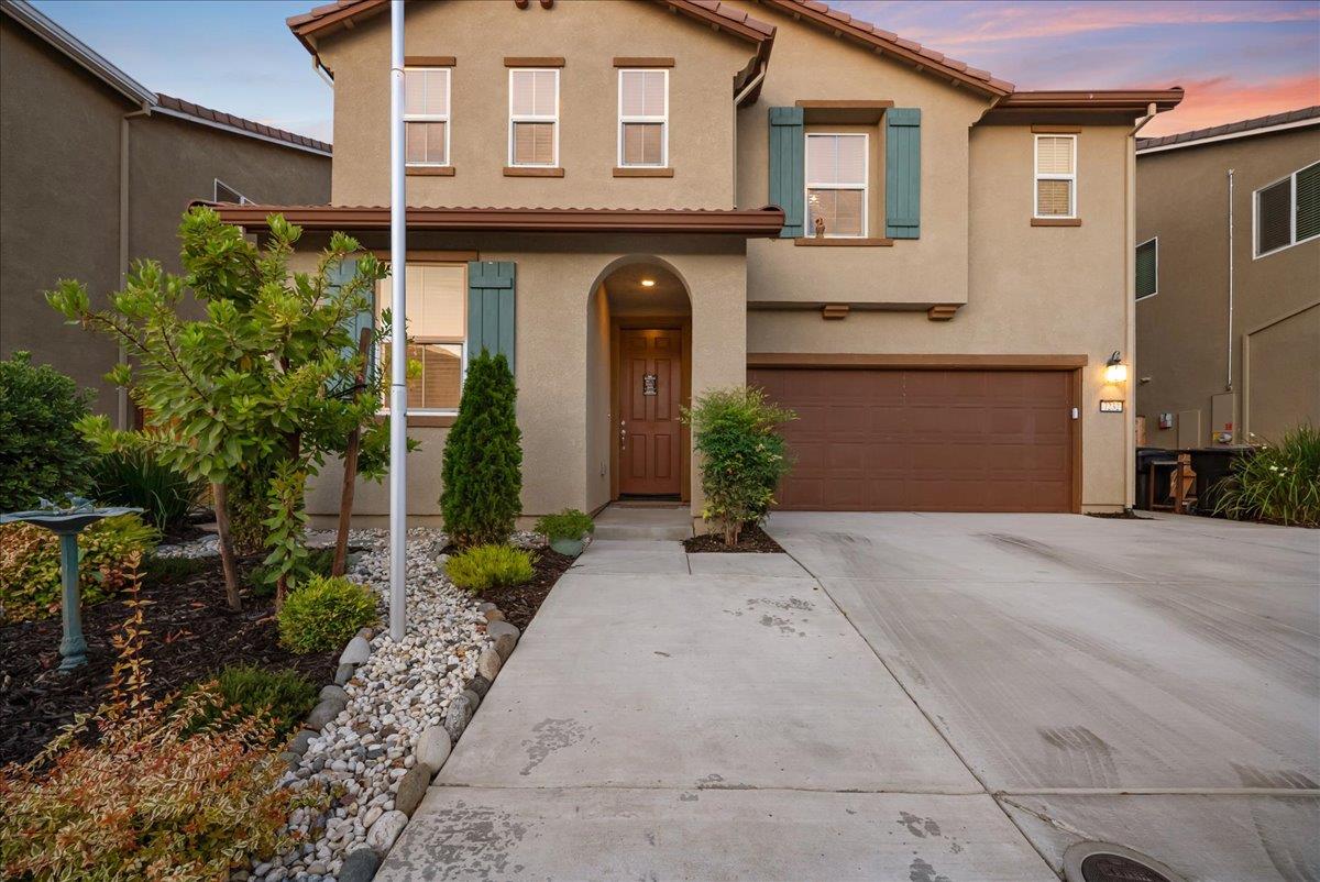 Encore Way, Roseville, California image 4