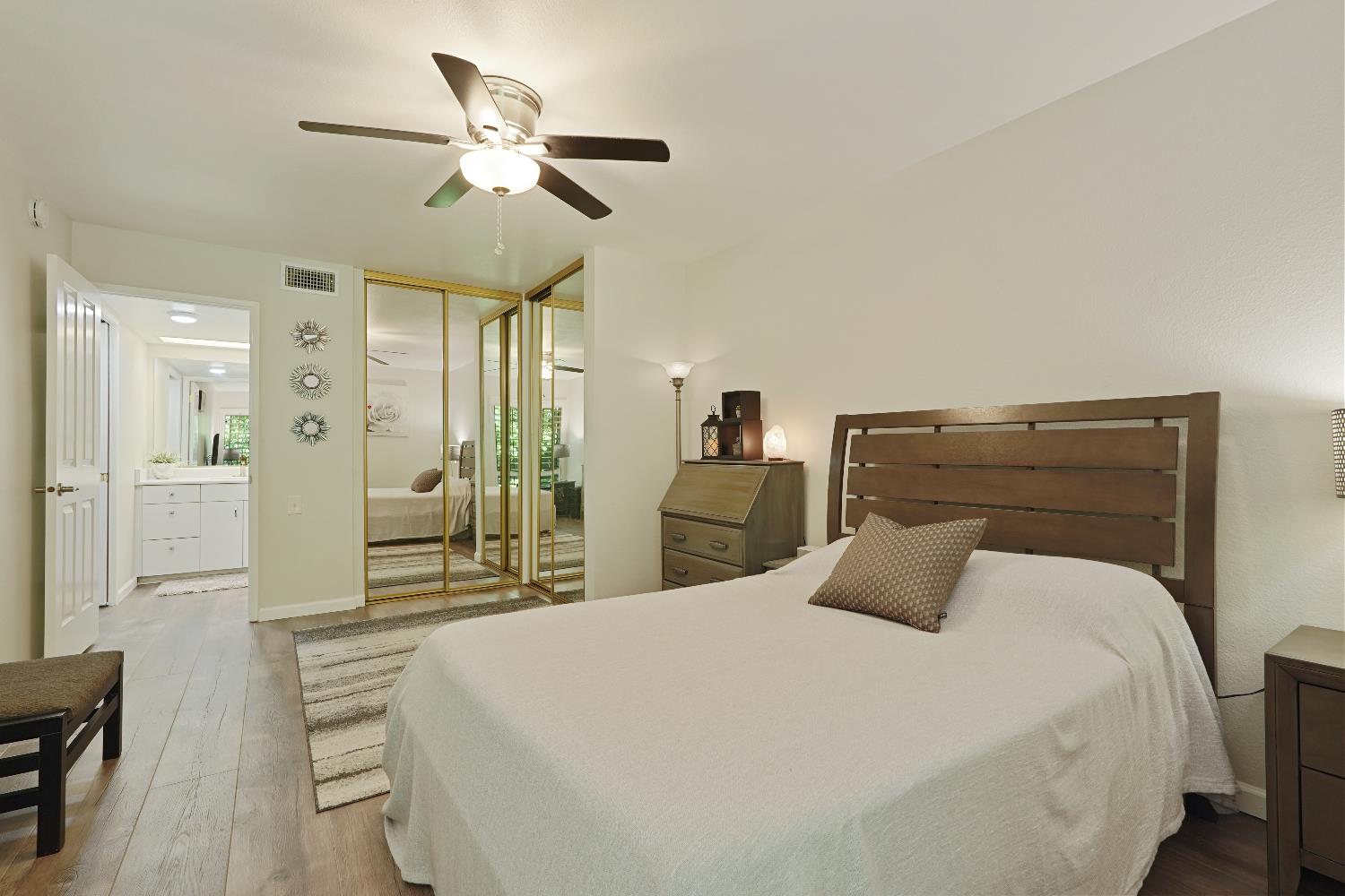 Photo #19: 225067869 Listing: Photo #19