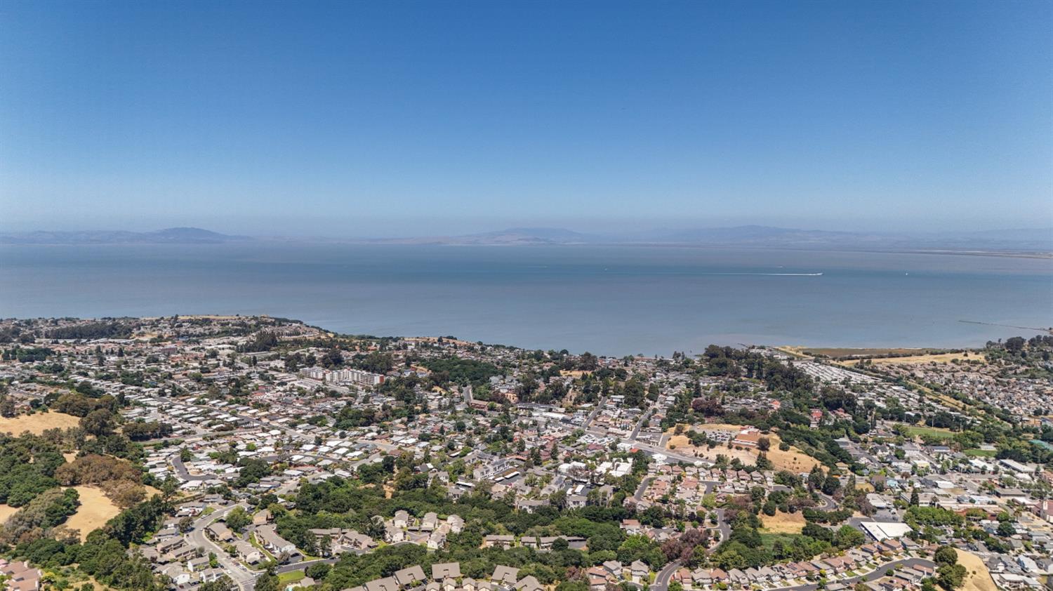 Clark Court, Pinole, California image 28