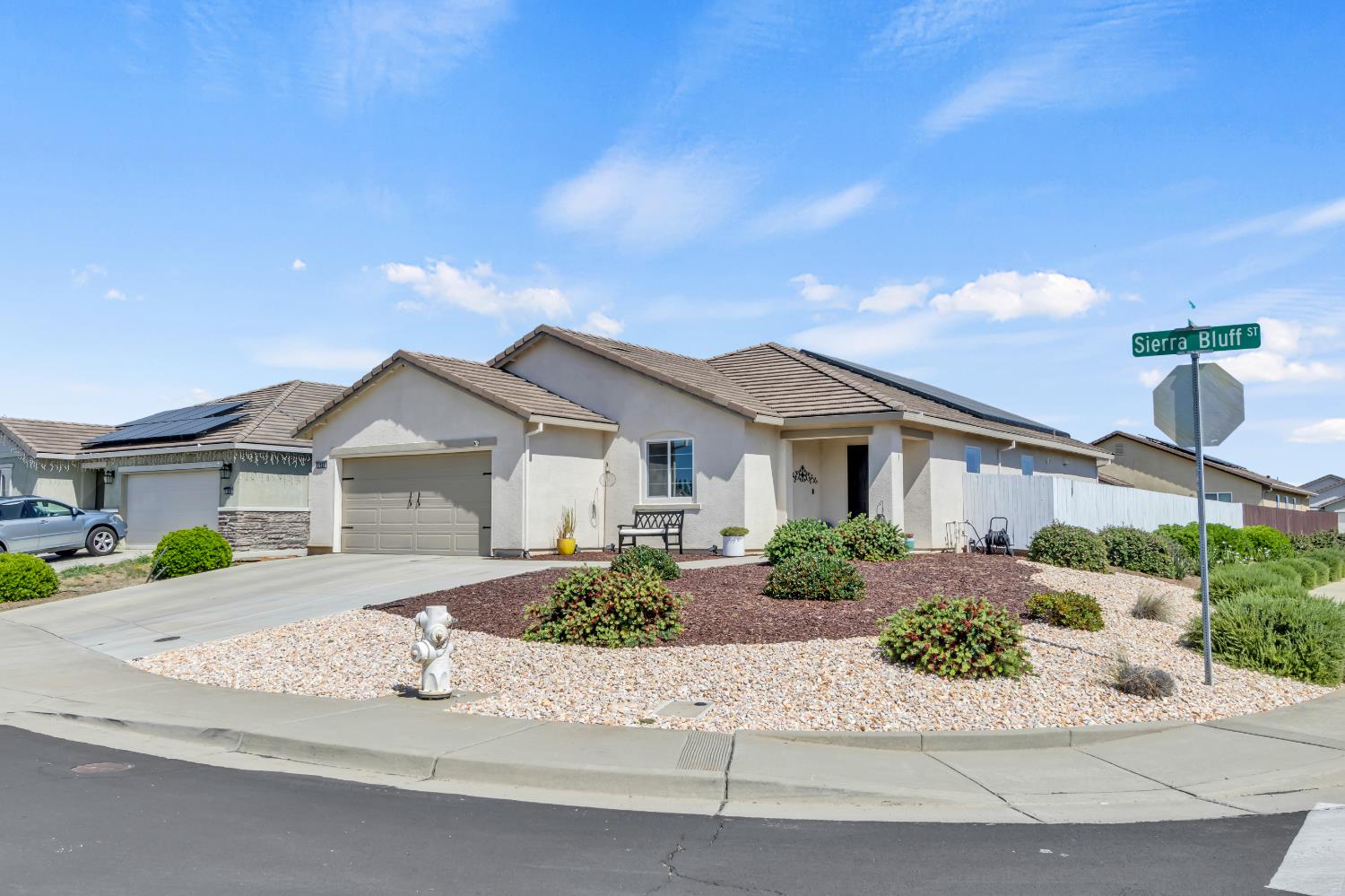 Sierra Bluff Street, Olivehurst, California image 1