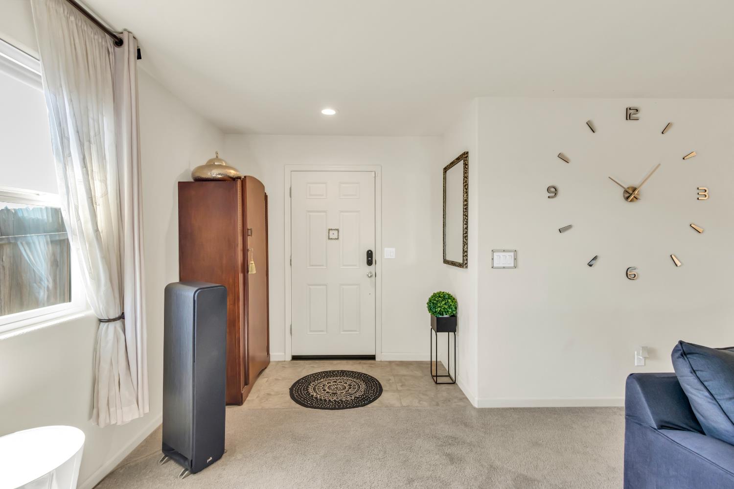 Sierra Bluff Street, Olivehurst, California image 11