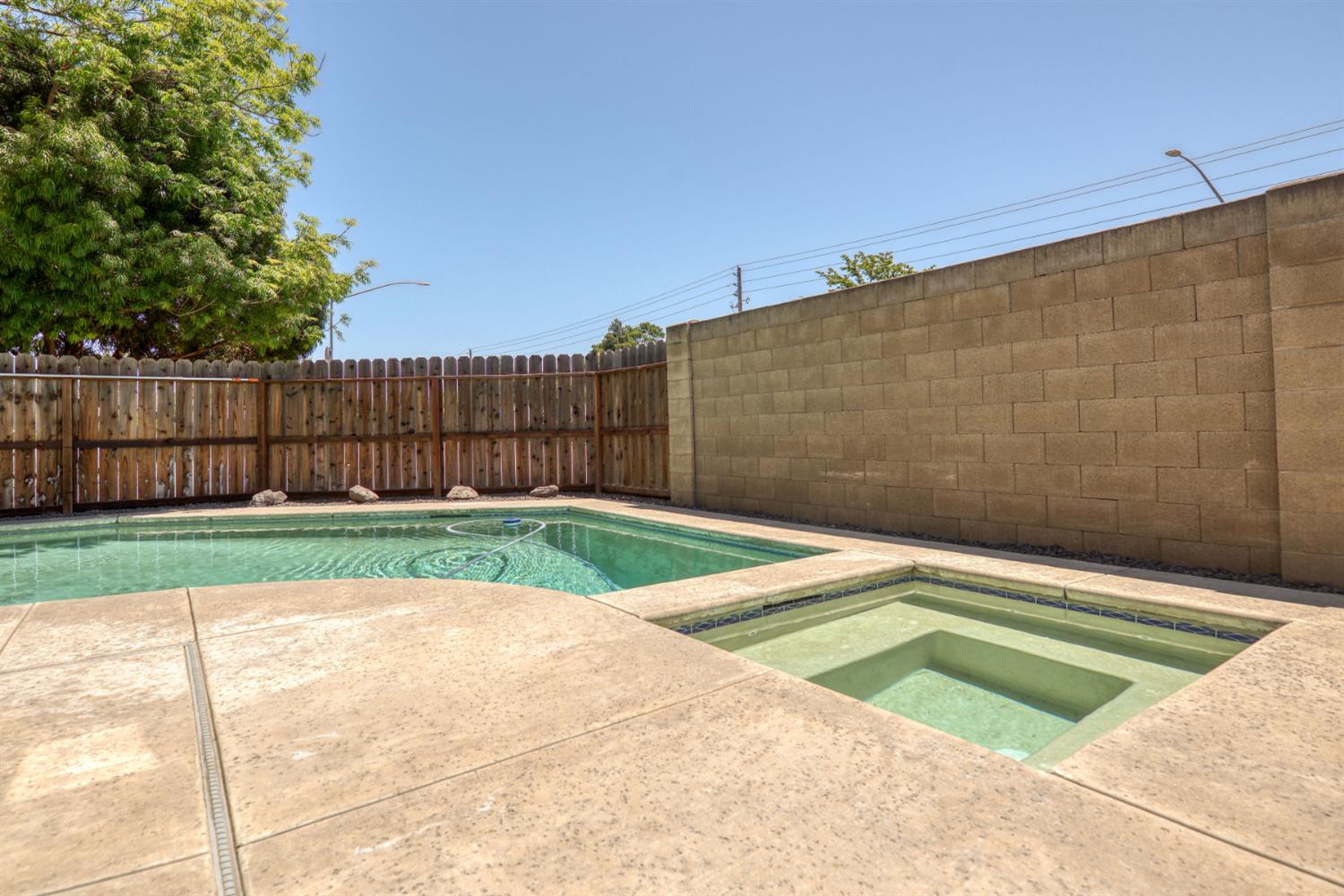 Bernstein Drive, Modesto, California image 32