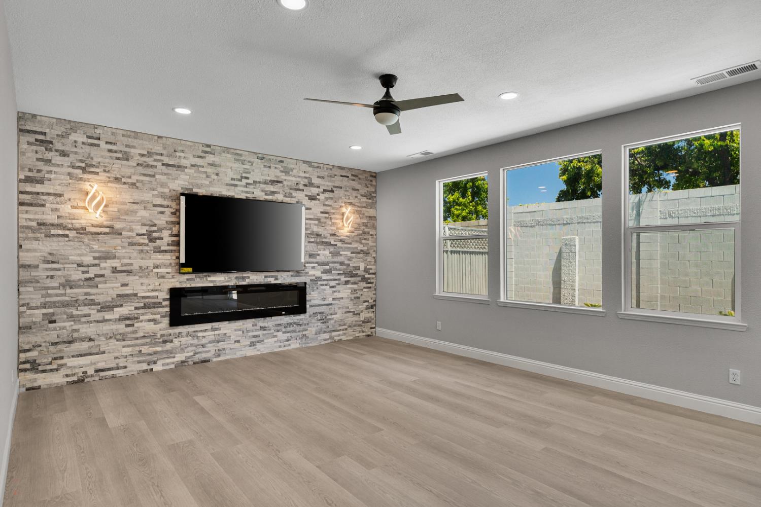 Detail Gallery Image 29 of 82 For 2431 Ogden Sannazor Ct, Tracy,  CA 95377 - 6 Beds | 4/1 Baths
