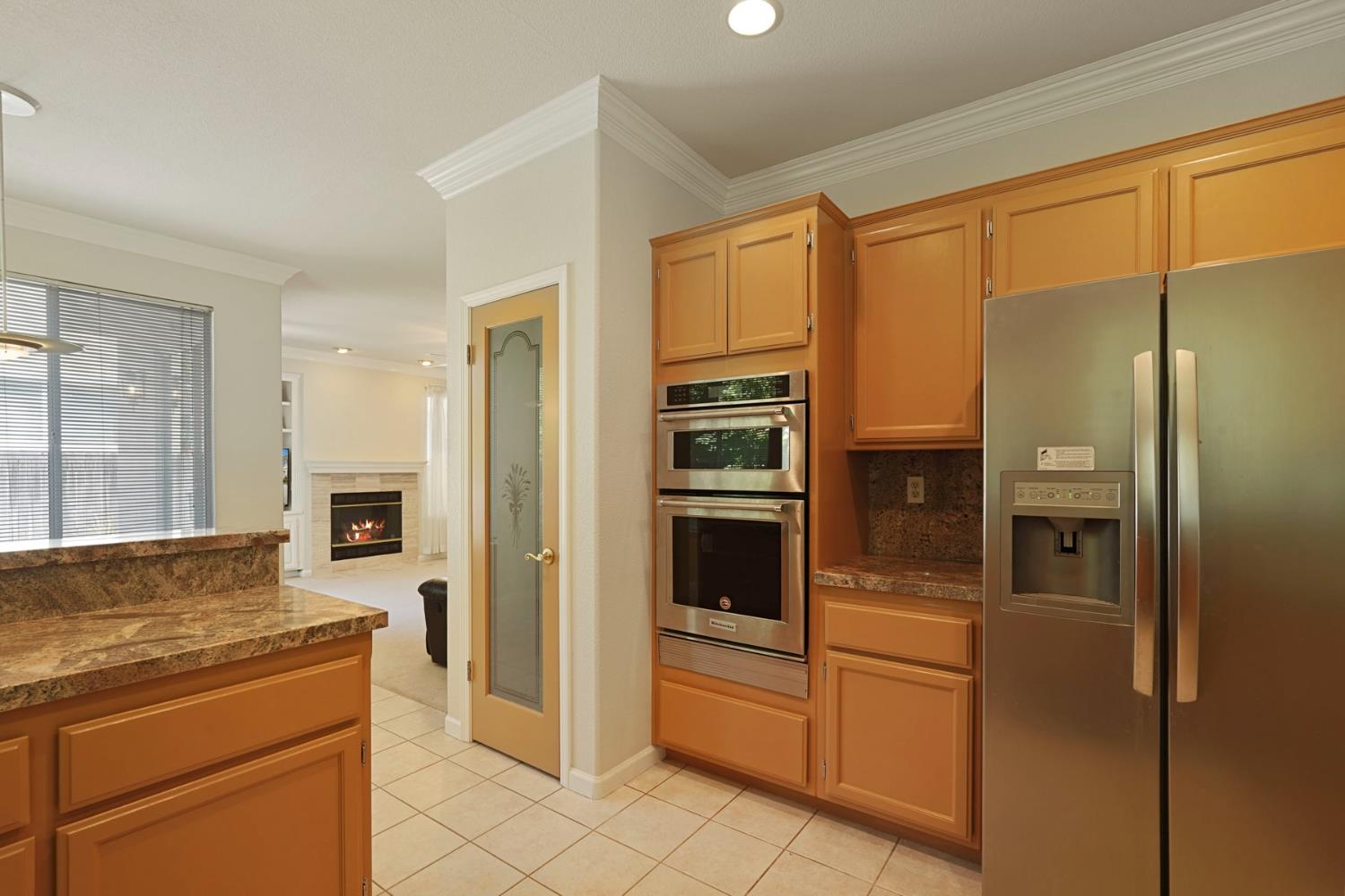 Detail Gallery Image 17 of 50 For 1053 L Aloutte Way, Sacramento,  CA 95831 - 4 Beds | 3 Baths