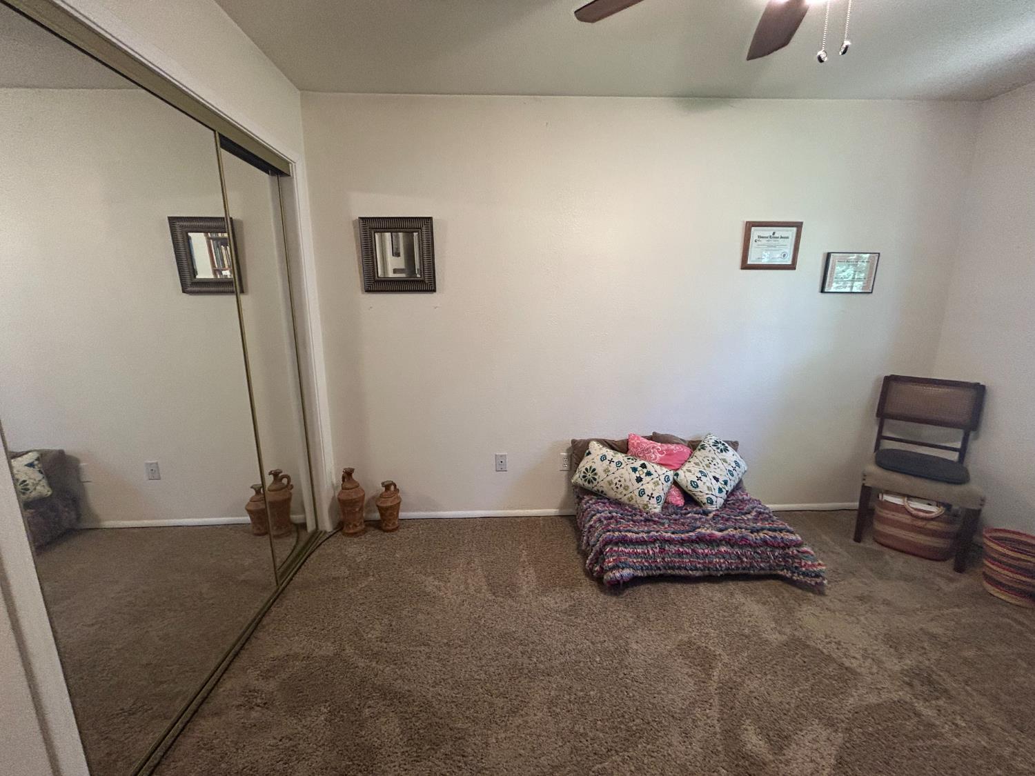Photo #9: 225068511 Listing: Photo #9