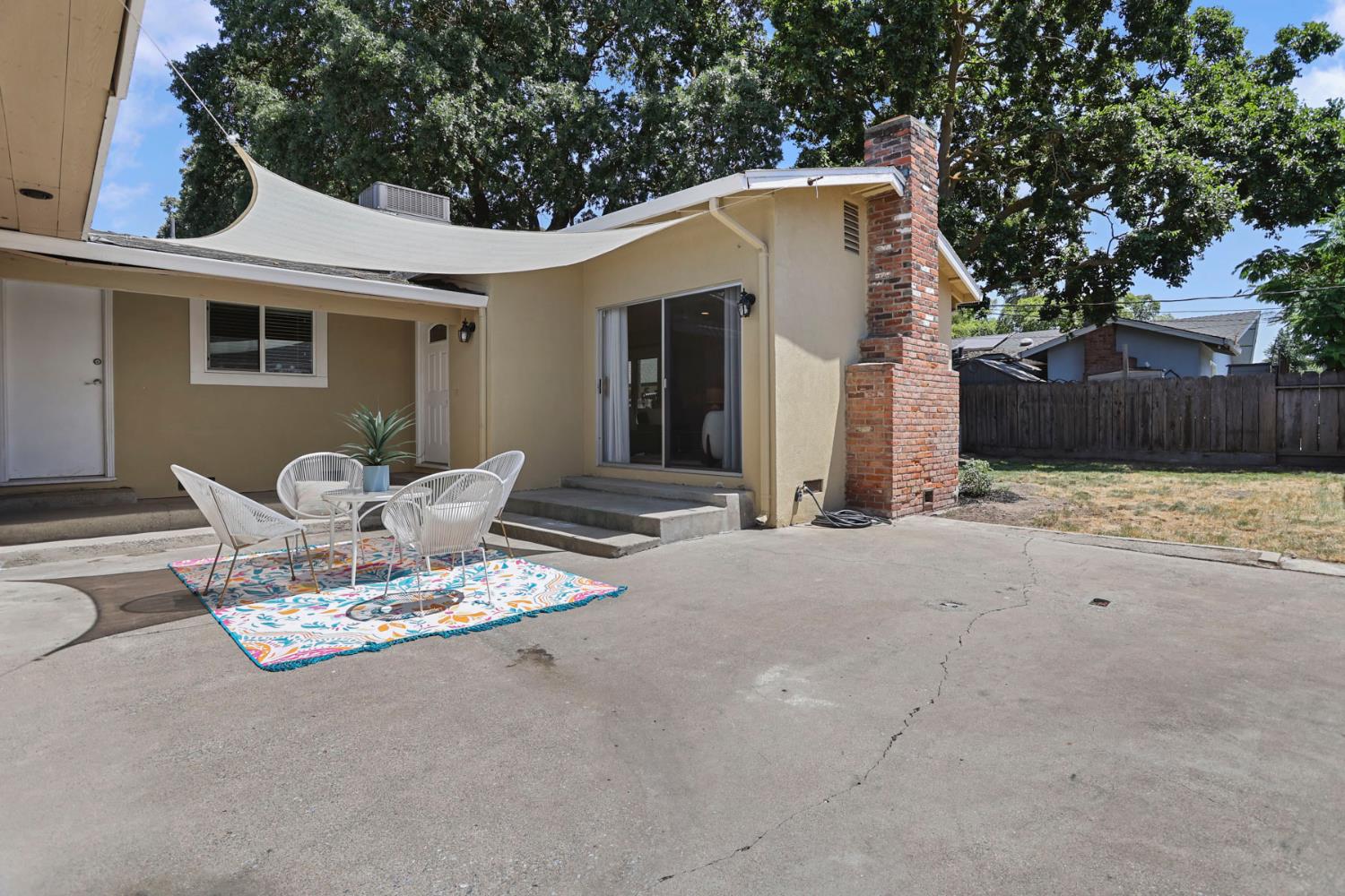 Jasmine Avenue, Stockton, California image 28
