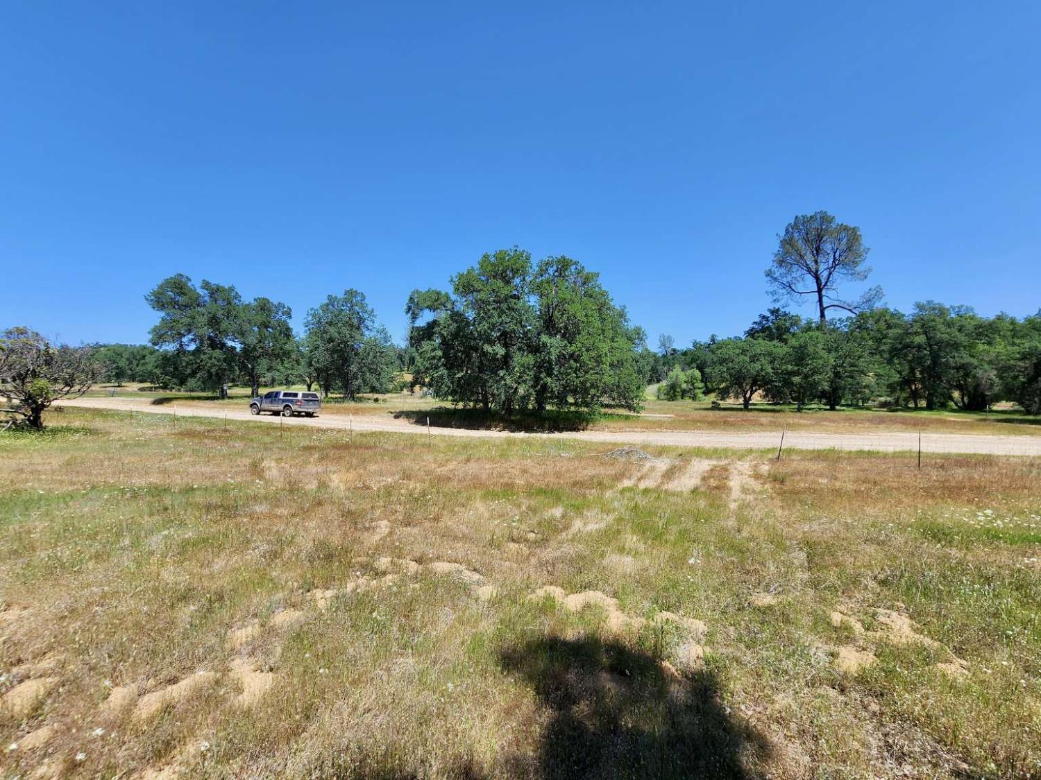 Two Feathers Road, Cottonwood, California image 32