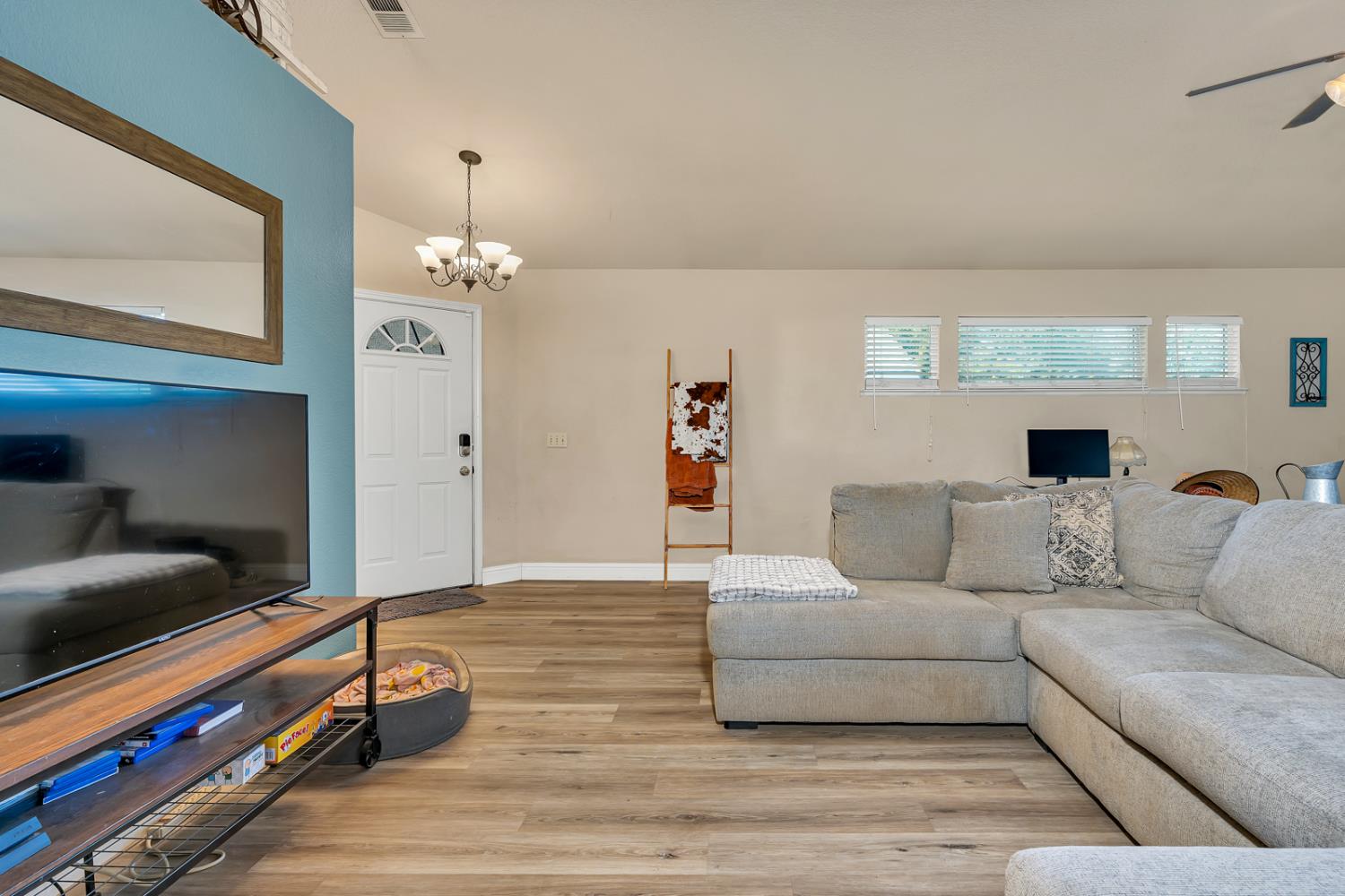 Rancho Vista Drive, Atwater, California image 14