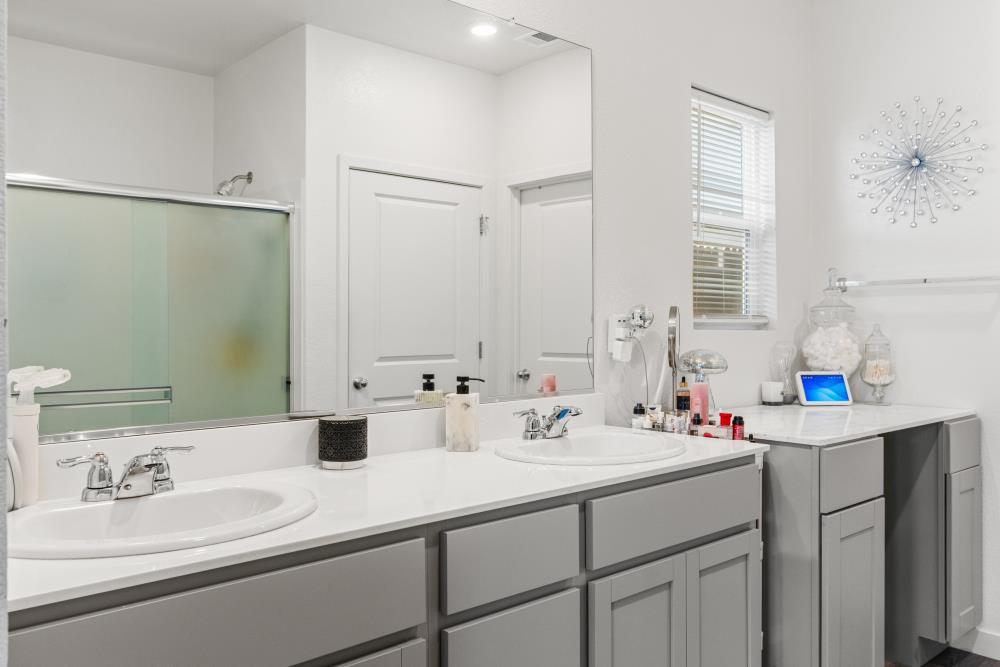 Ambrosia Way, Roseville, California image 34