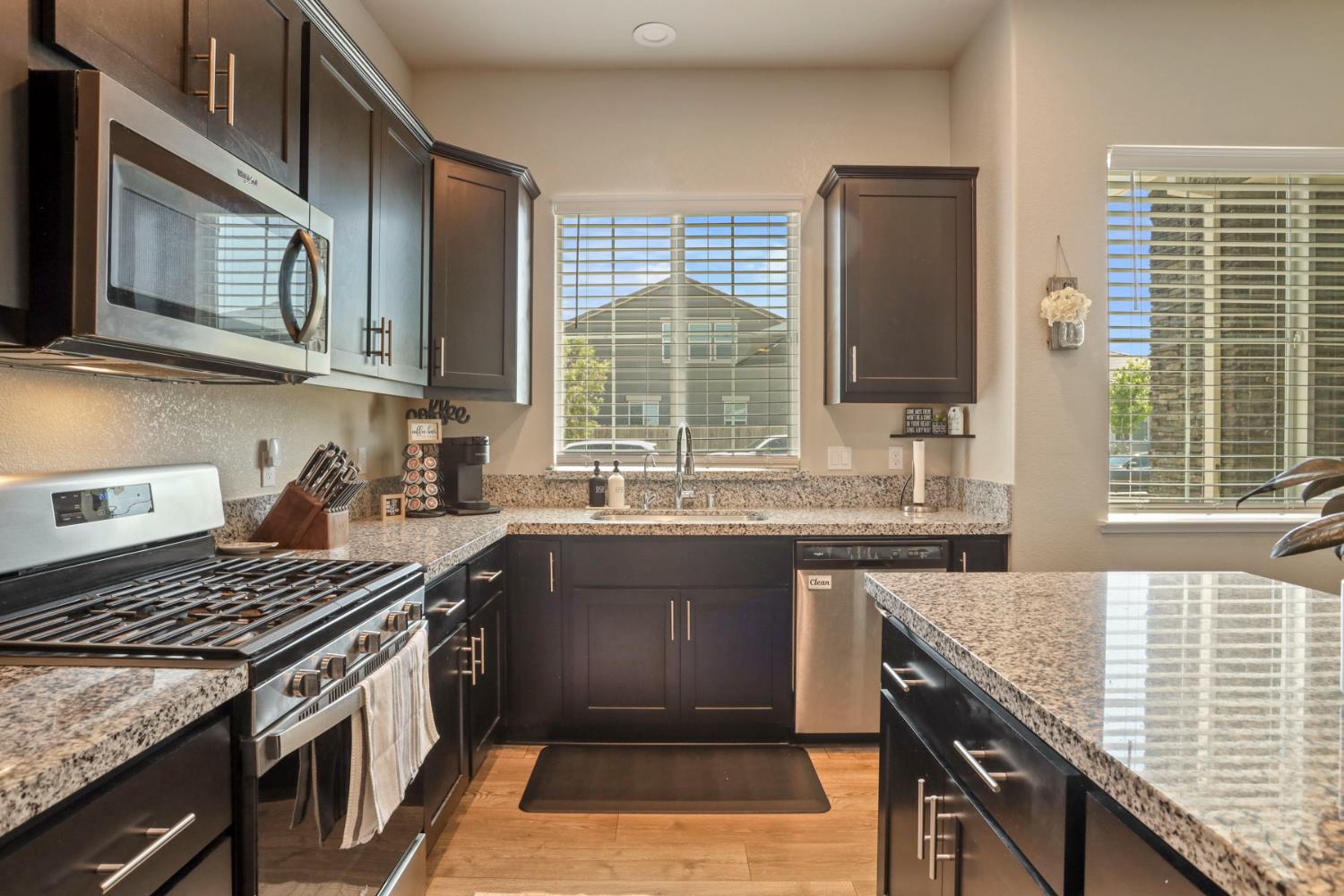 Salvador Way, Manteca, California image 11