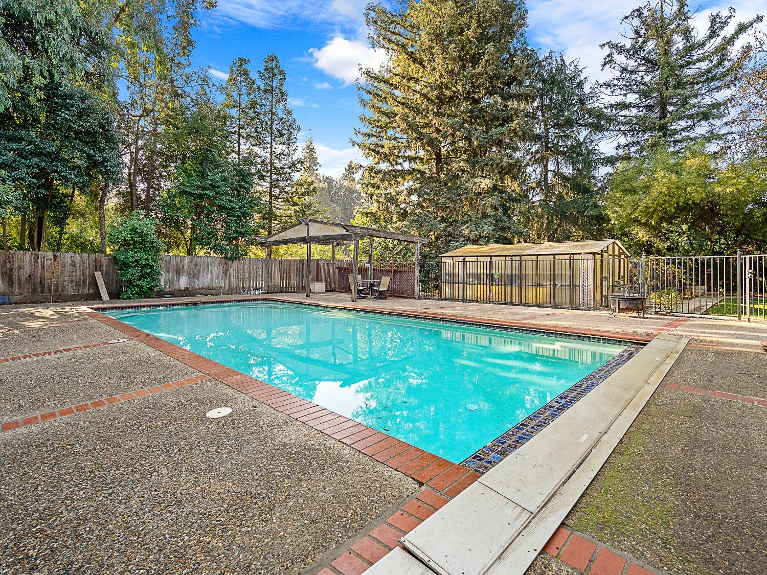 Laron Court, Stockton, California image 23