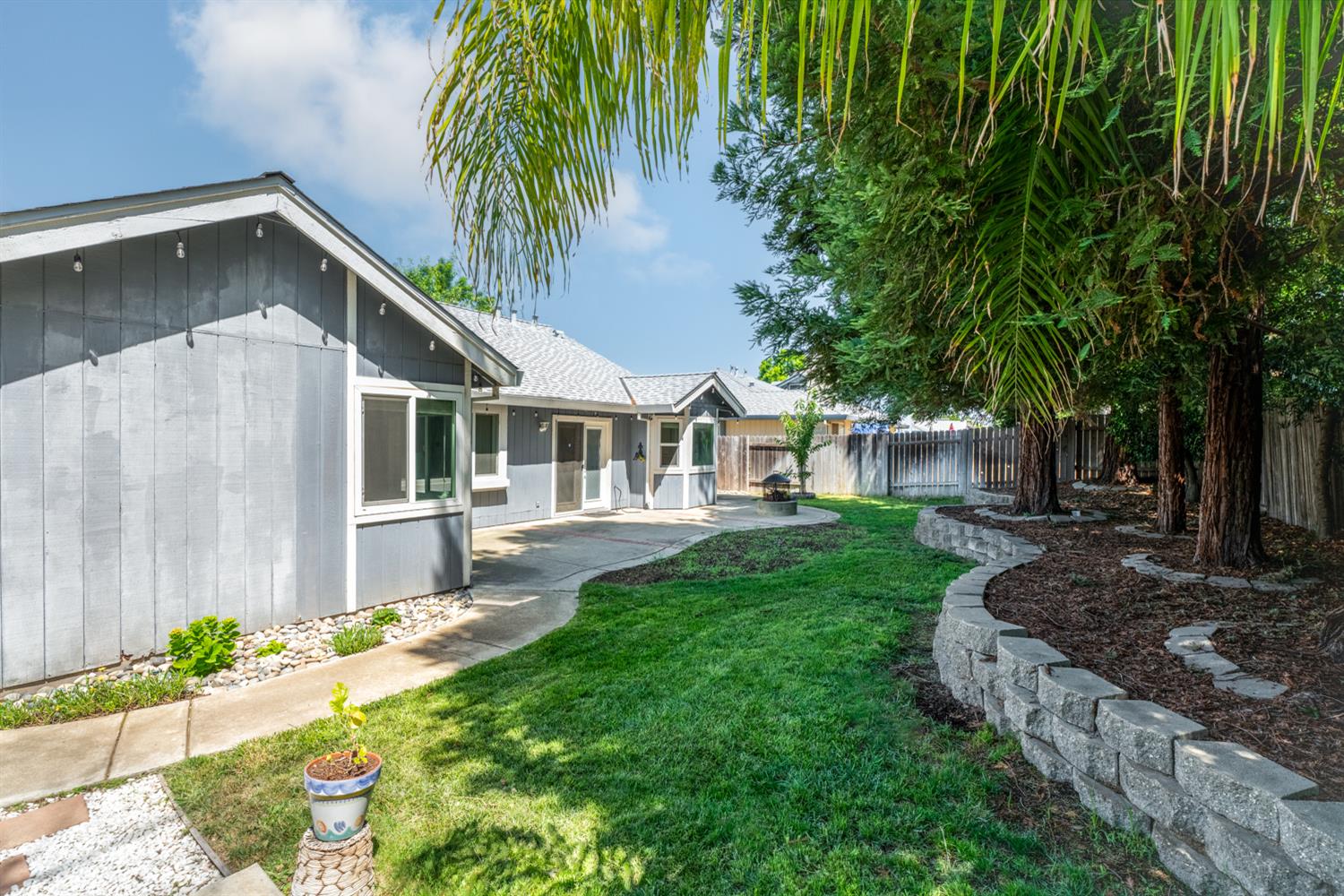 Lichen Drive, Citrus Heights, California image 27