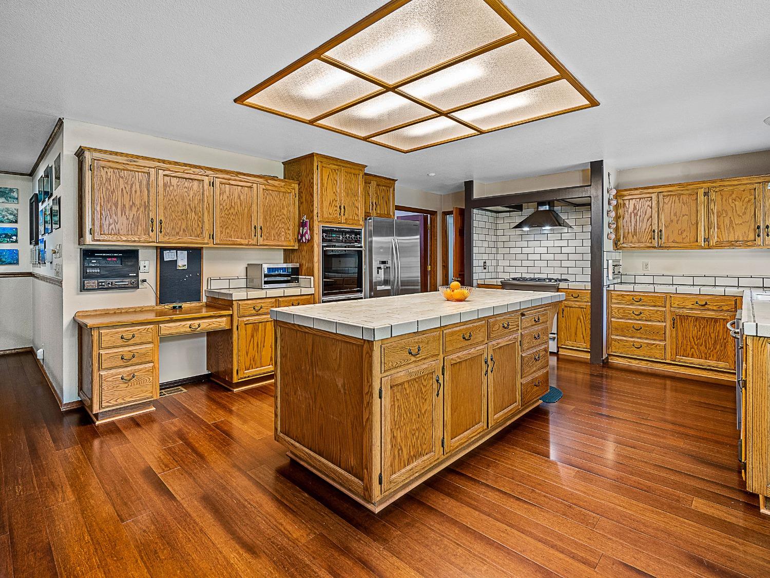 Laron Court, Stockton, California image 8