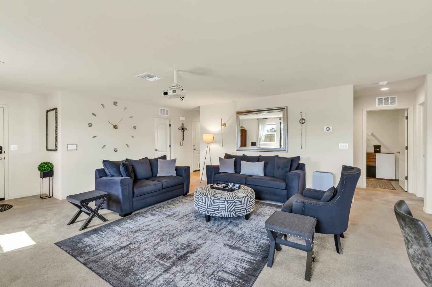 Sierra Bluff Street, Olivehurst, California image 10