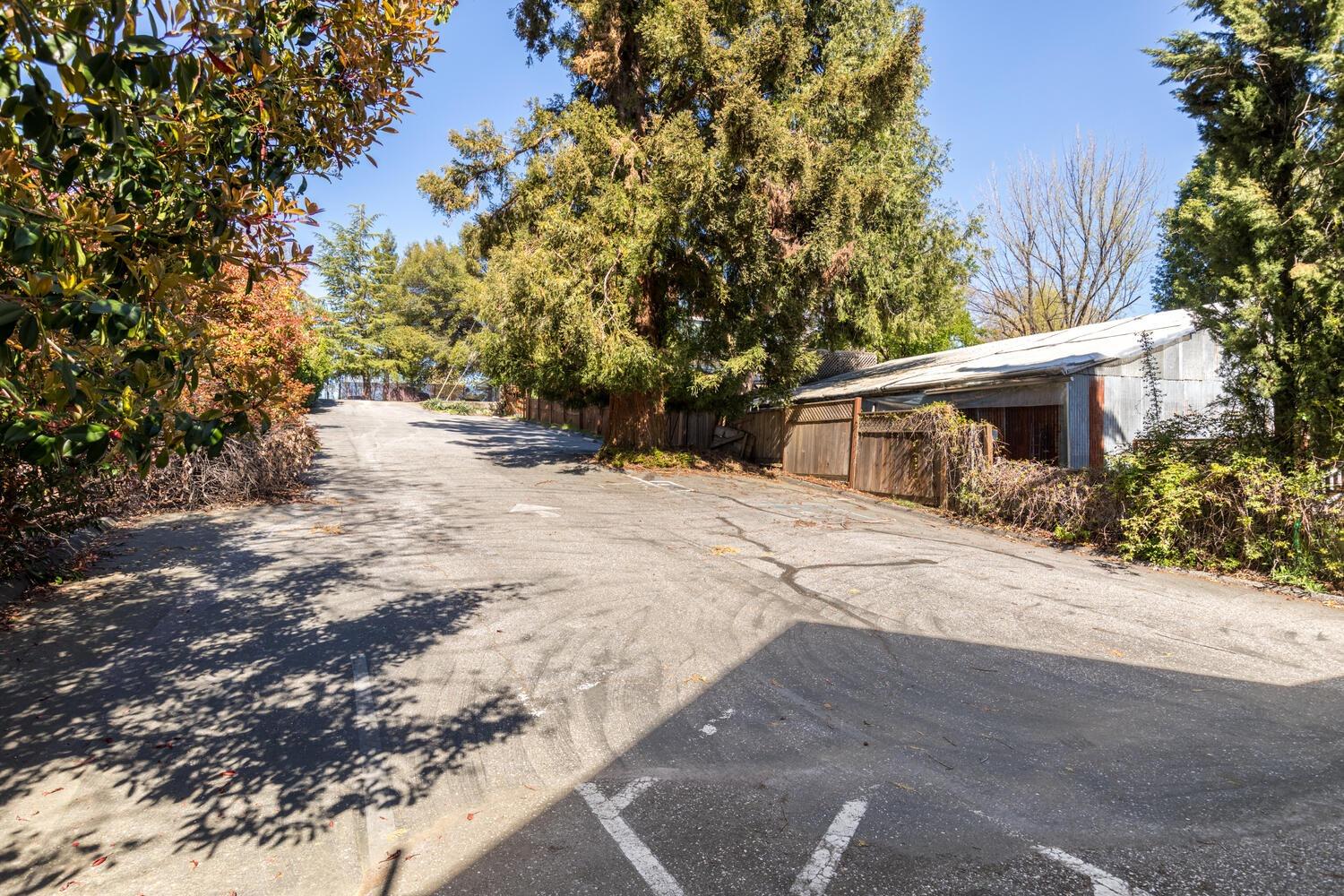 S Auburn Street, Grass Valley, California image 15