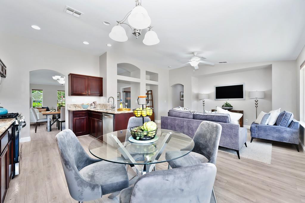 Azalea Garden Way, Rancho Cordova, California image 16