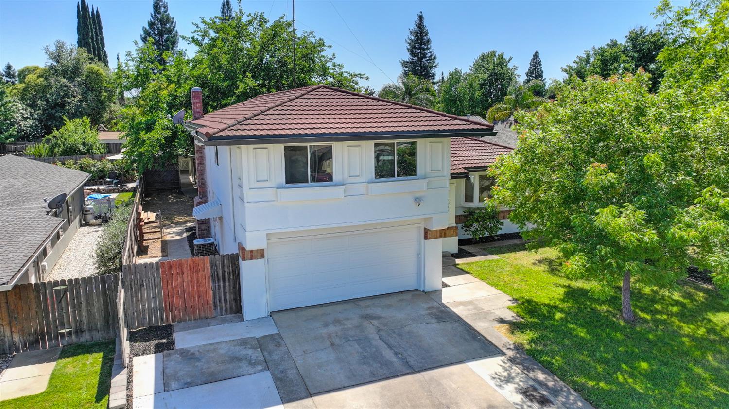 Coral Oak Way, Citrus Heights, California image 2
