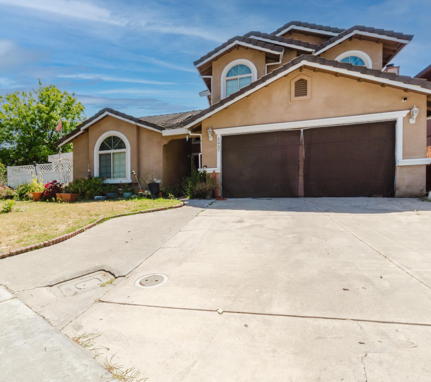 Mustang Place, Stockton, California image 1