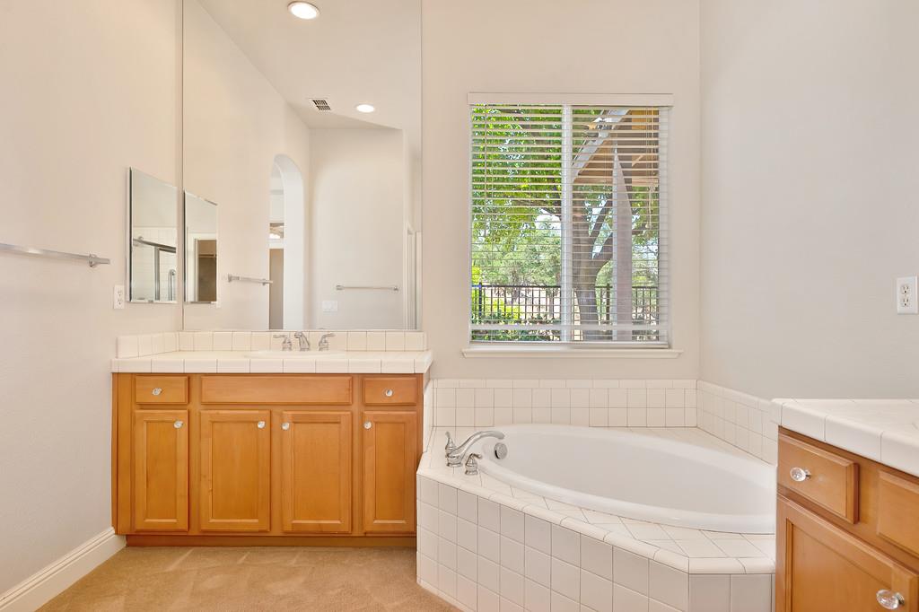 Terrace Cove Court, Folsom, California image 40