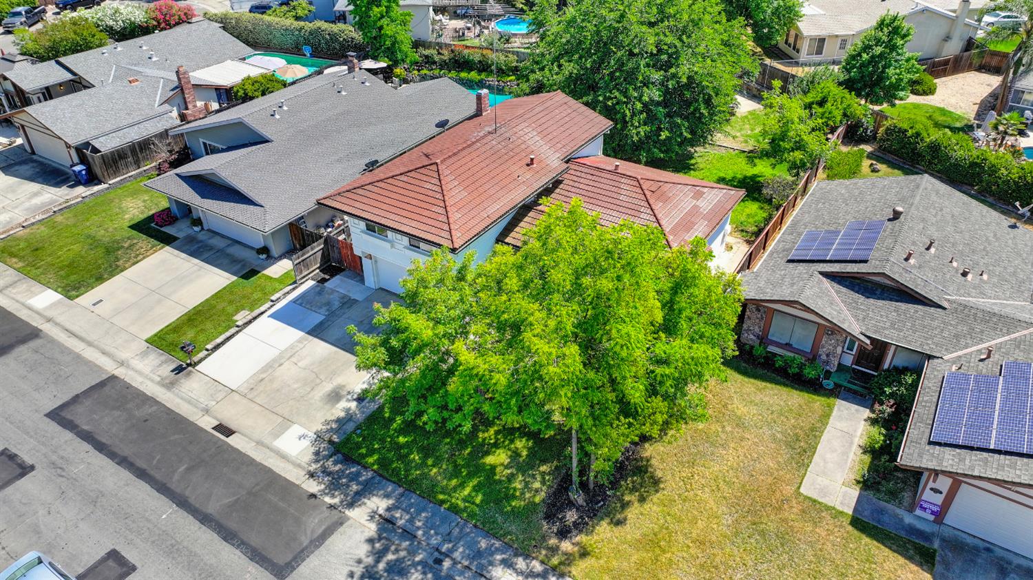 Coral Oak Way, Citrus Heights, California image 35