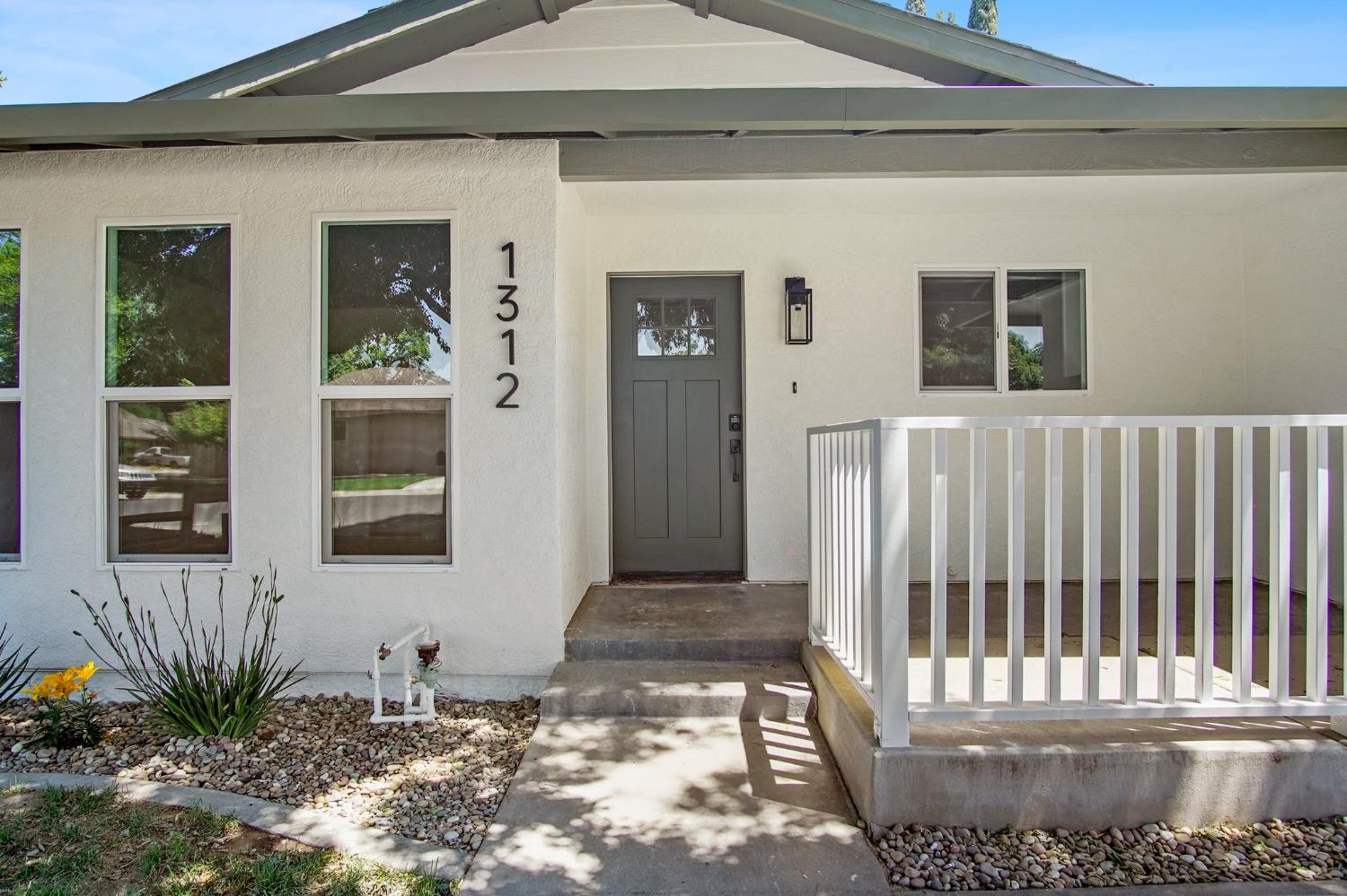 Marymar Drive, Modesto, California image 18