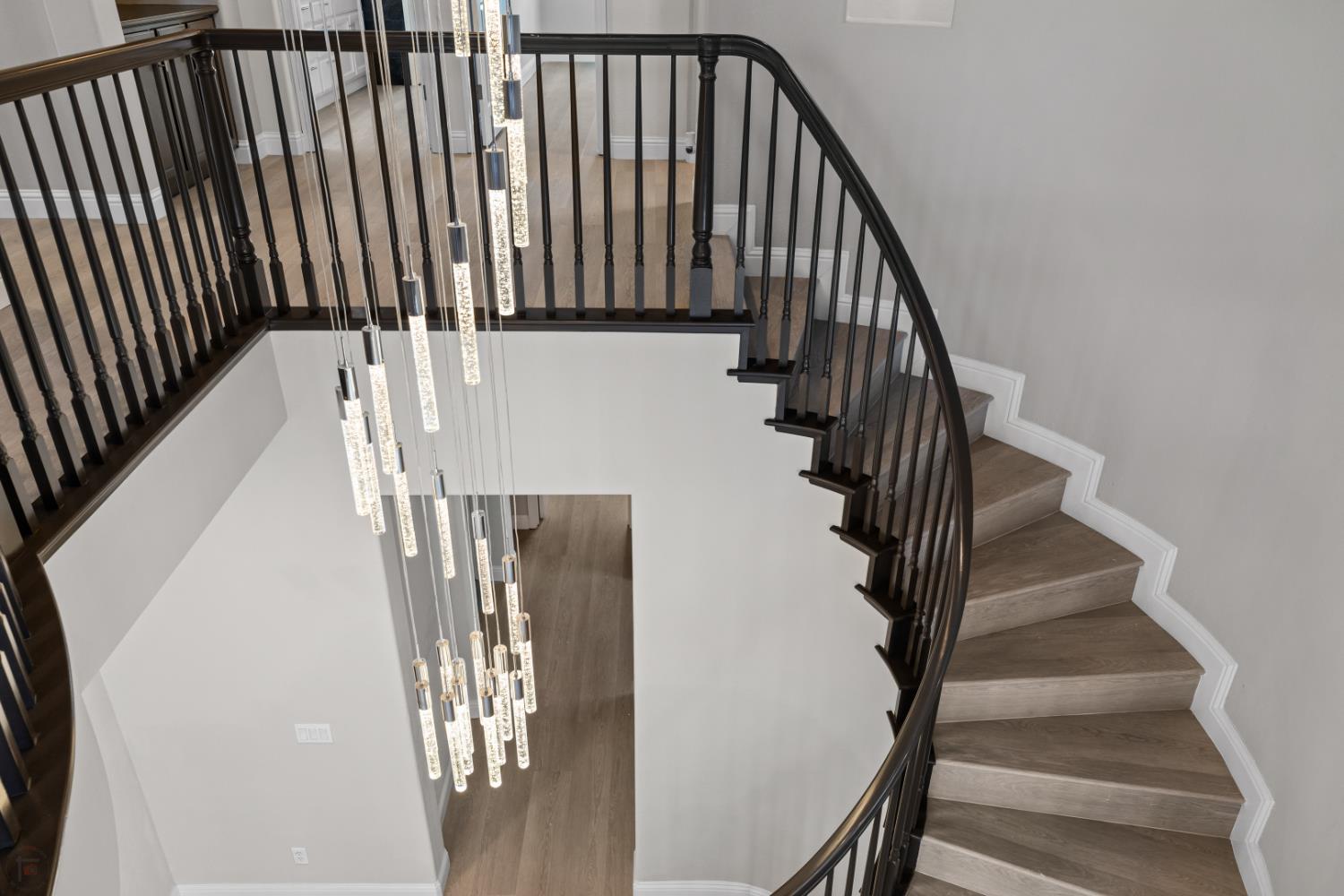 Detail Gallery Image 43 of 82 For 2431 Ogden Sannazor Ct, Tracy,  CA 95377 - 6 Beds | 4/1 Baths