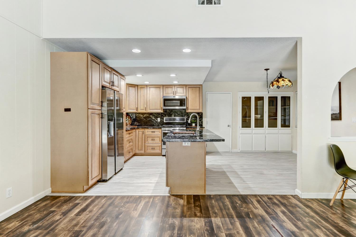 Oak Creek Court, Roseville, California image 15