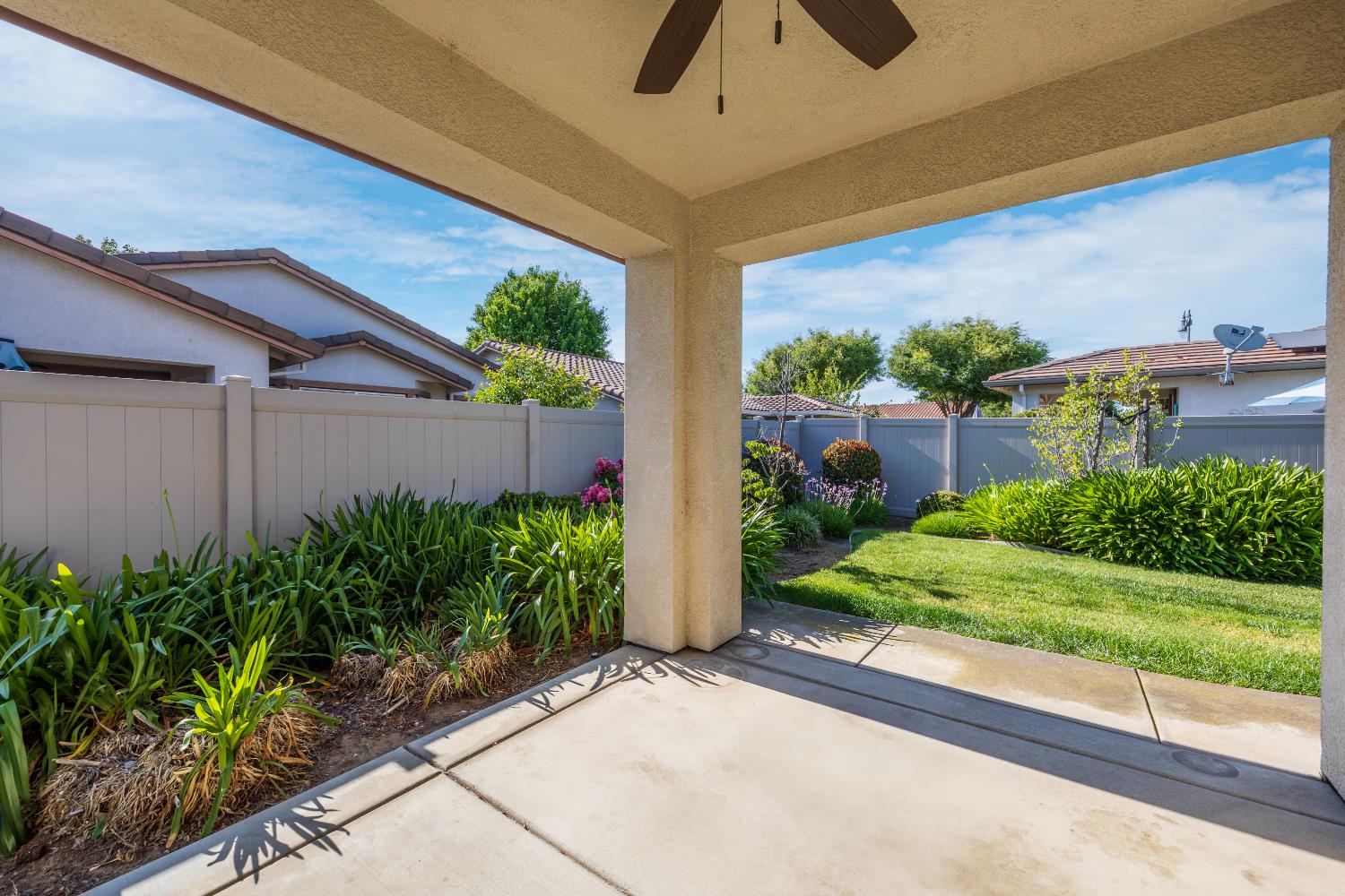 Rose Briar Place, Manteca, California image 39