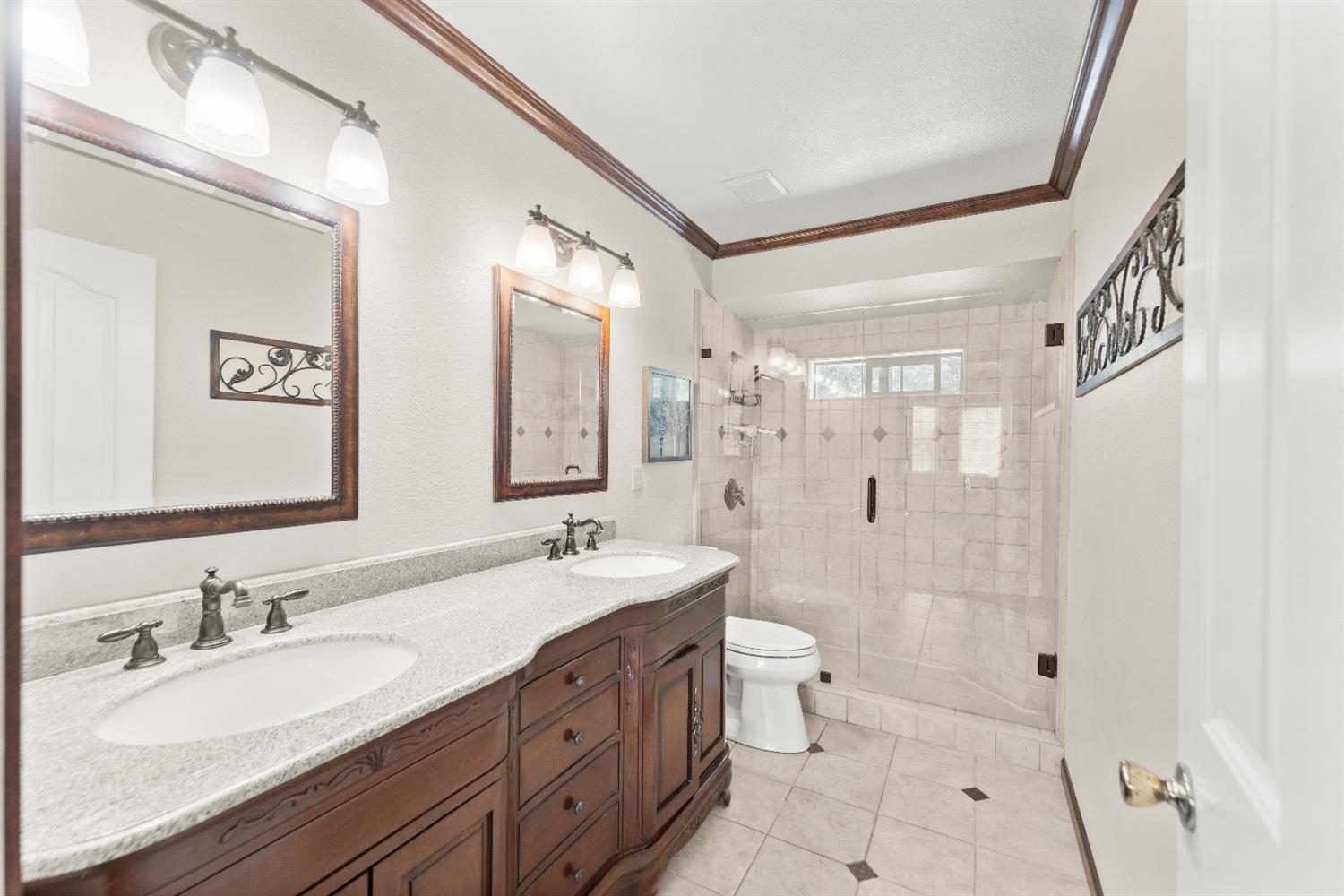 Crown Prince Court, Elk Grove, California image 32