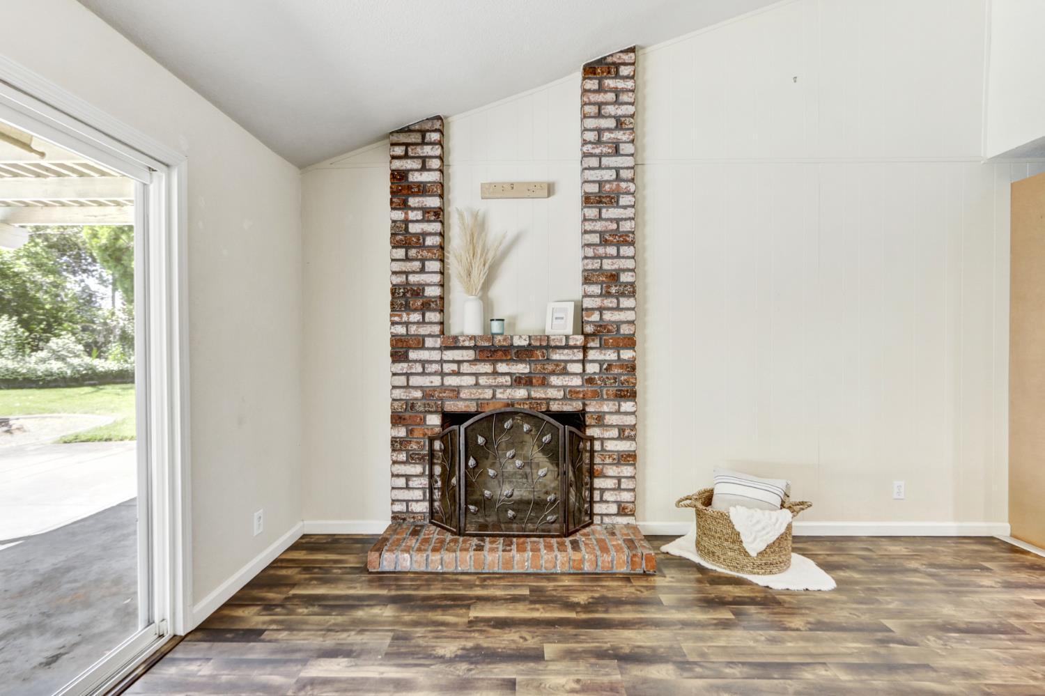 Oak Creek Court, Roseville, California image 6