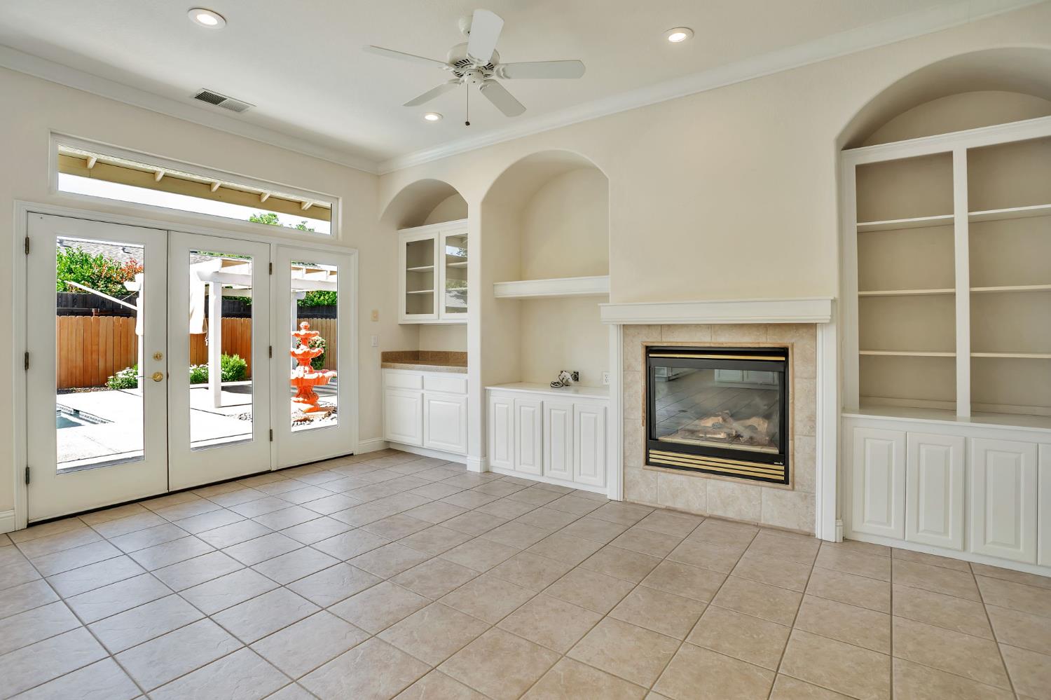 Yana Place, Davis, California image 9