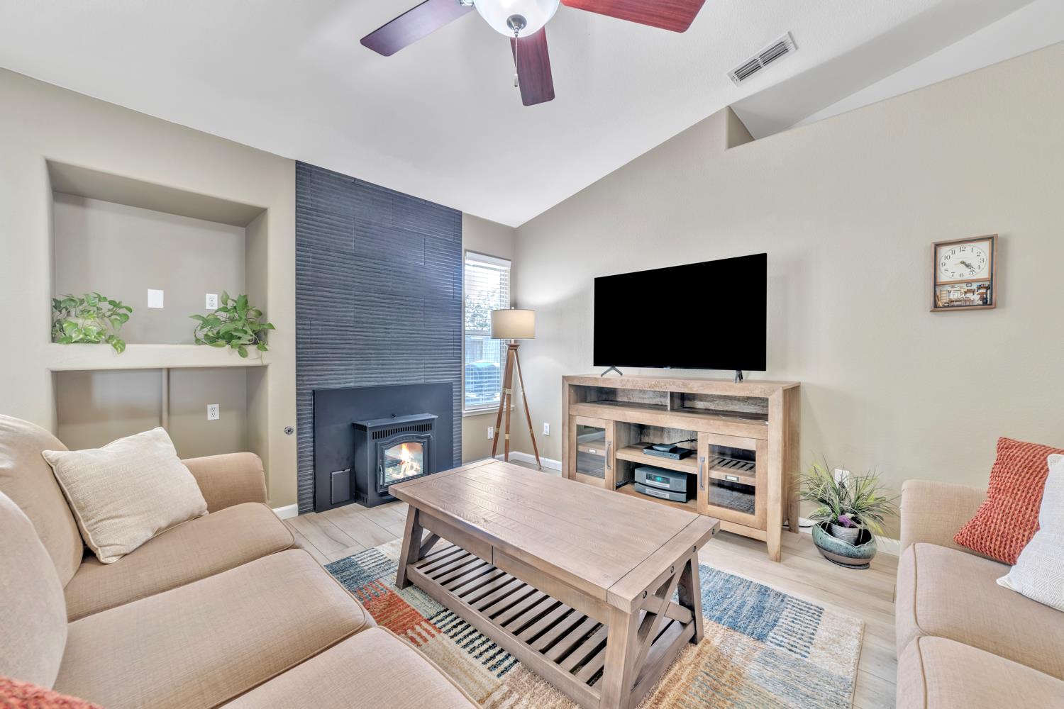 Lathwell Way, Roseville, California image 17