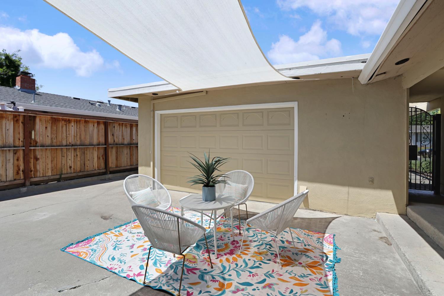 Jasmine Avenue, Stockton, California image 27