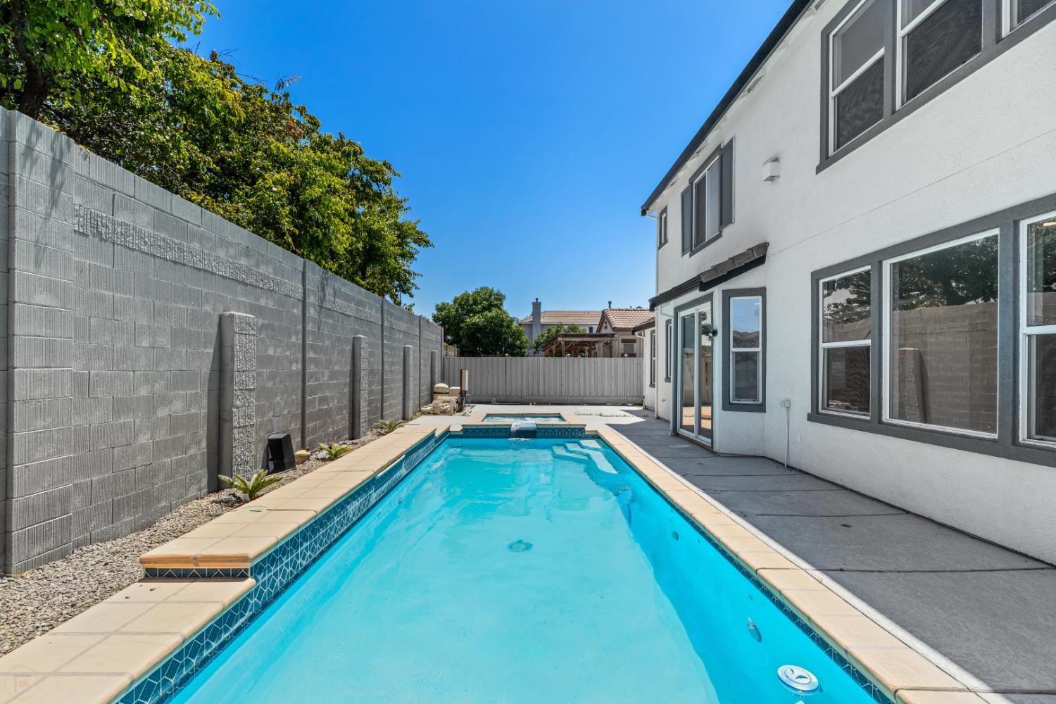 Detail Gallery Image 80 of 82 For 2431 Ogden Sannazor Ct, Tracy,  CA 95377 - 6 Beds | 4/1 Baths