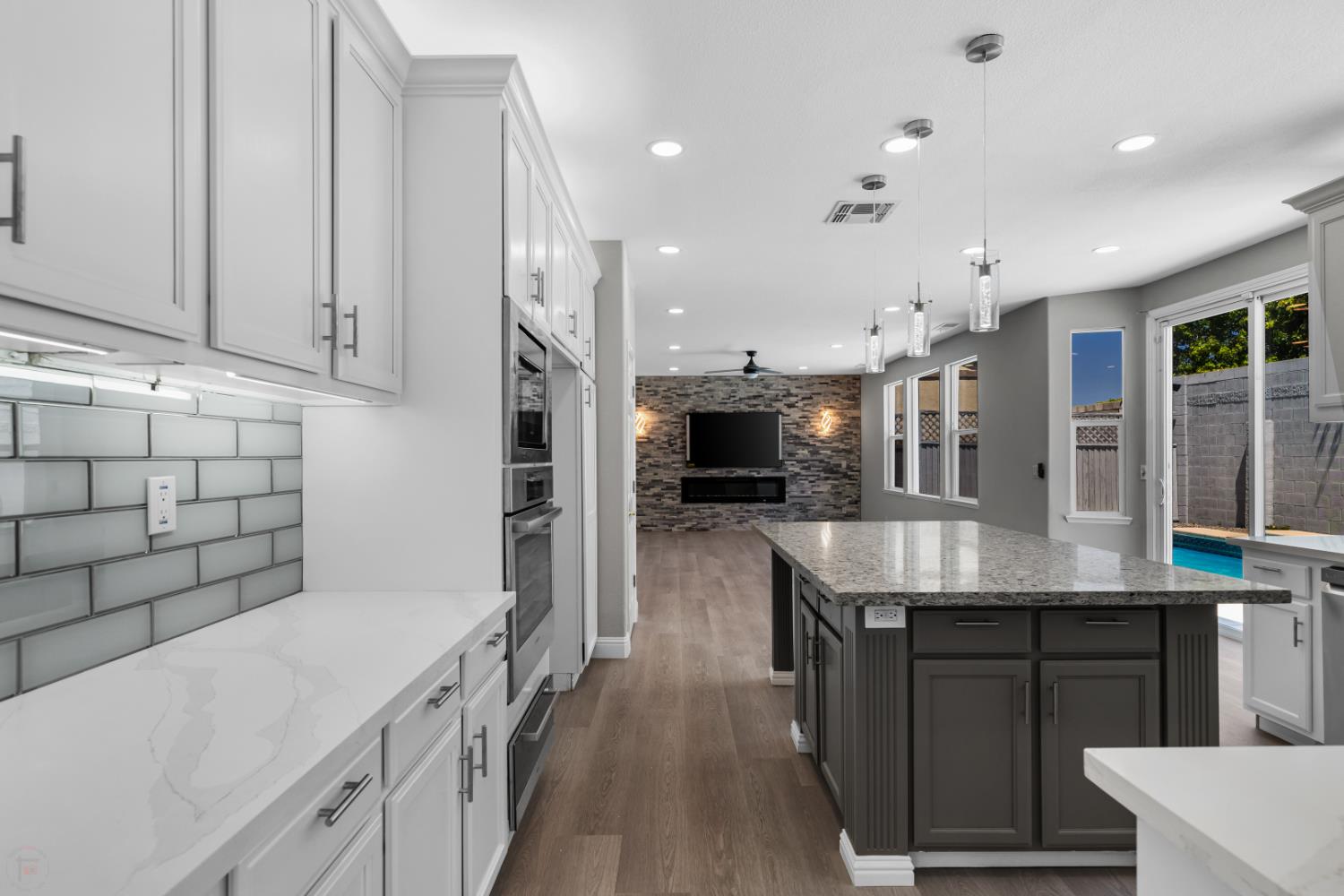 Detail Gallery Image 17 of 82 For 2431 Ogden Sannazor Ct, Tracy,  CA 95377 - 6 Beds | 4/1 Baths