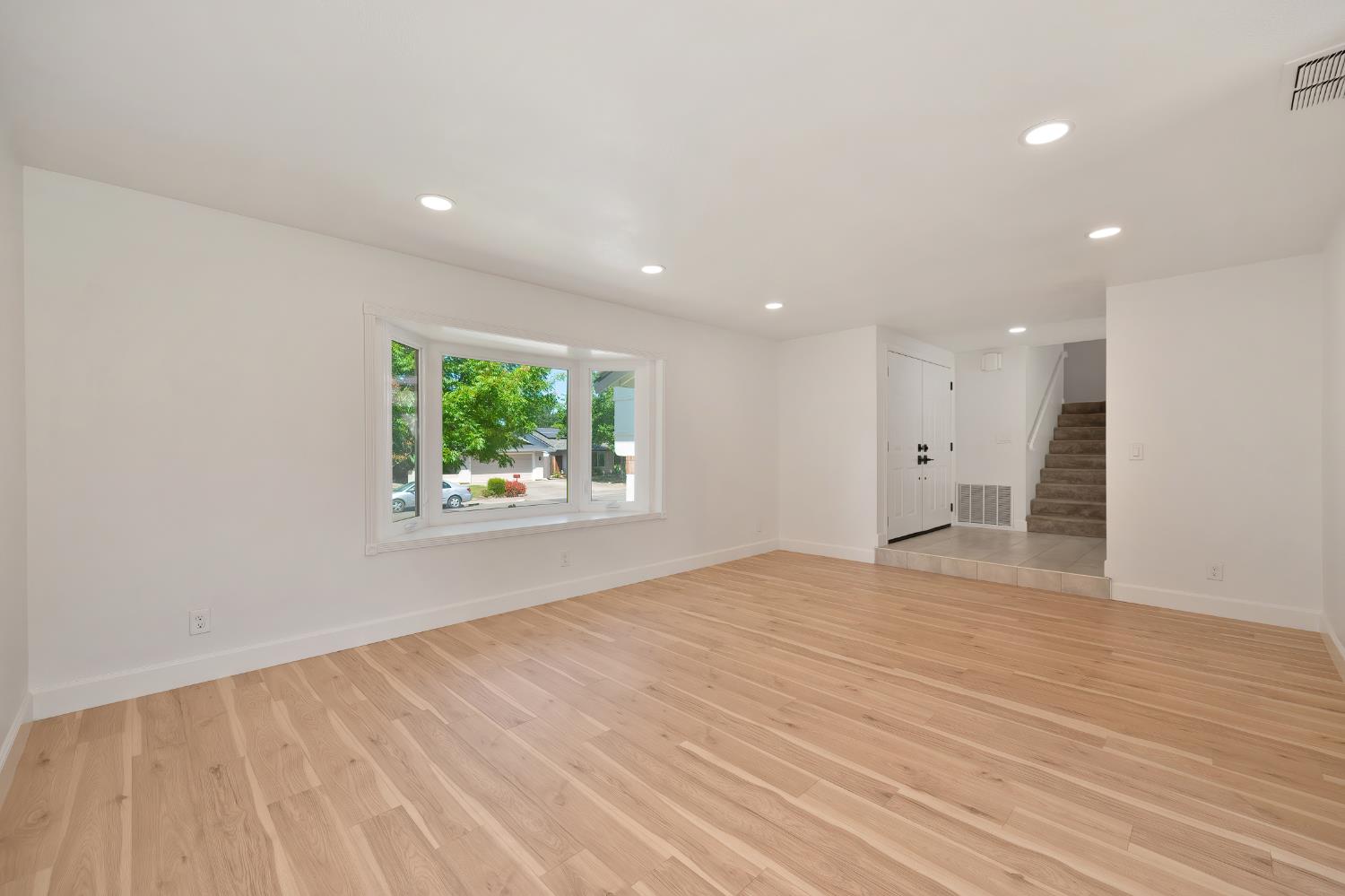 Coral Oak Way, Citrus Heights, California image 10