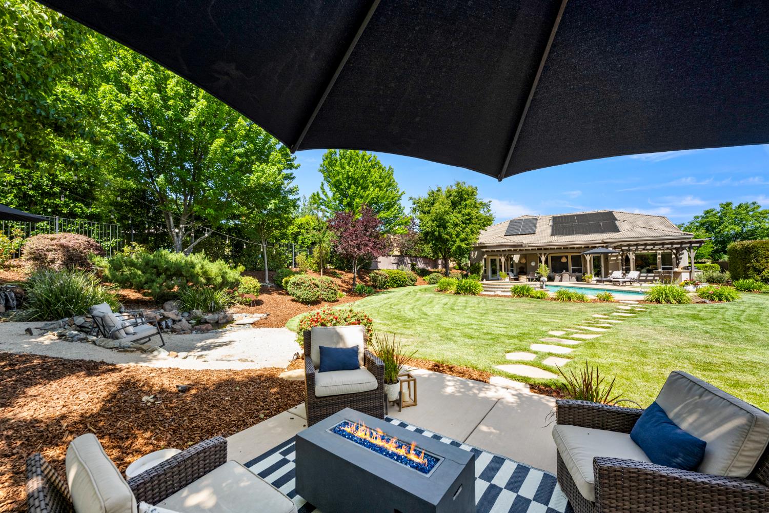 Mertola, El Dorado Hills, California image 40