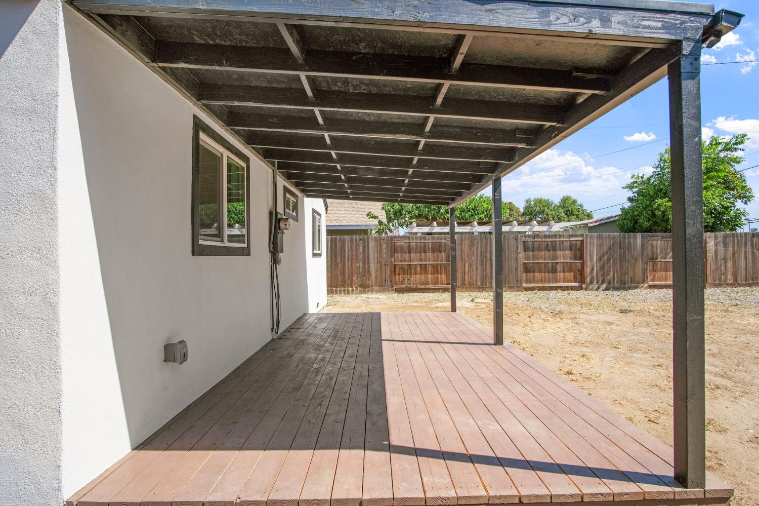 Whitcomb Way, Modesto, California image 17