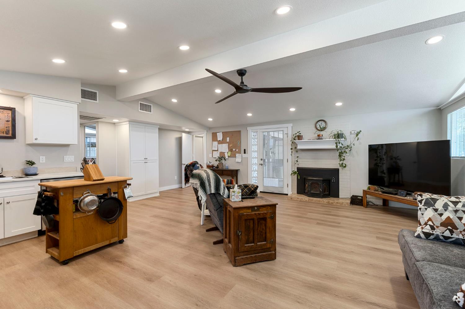 Brentwood Road, Roseville, California image 14