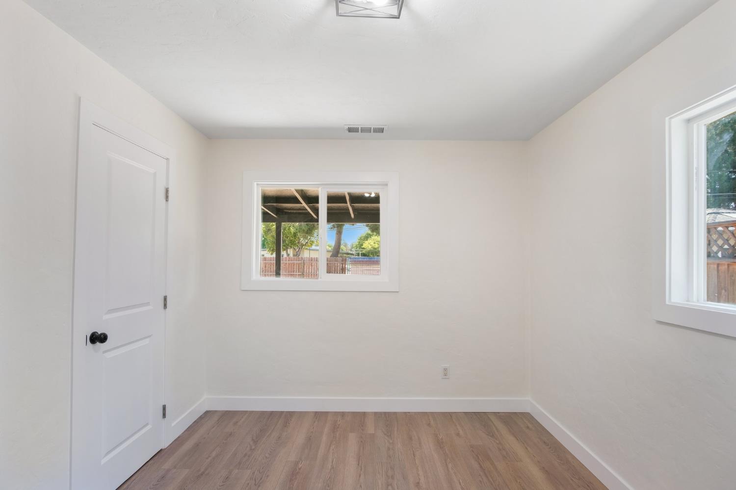 Whitcomb Way, Modesto, California image 13