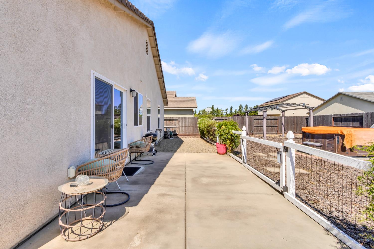 Sierra Bluff Street, Olivehurst, California image 39