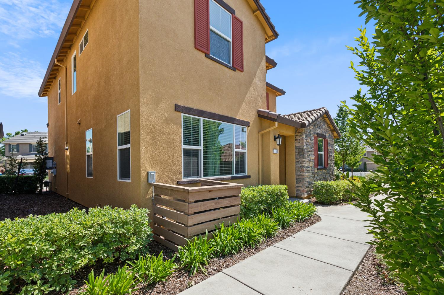 Veranda Court, Folsom, California image 3