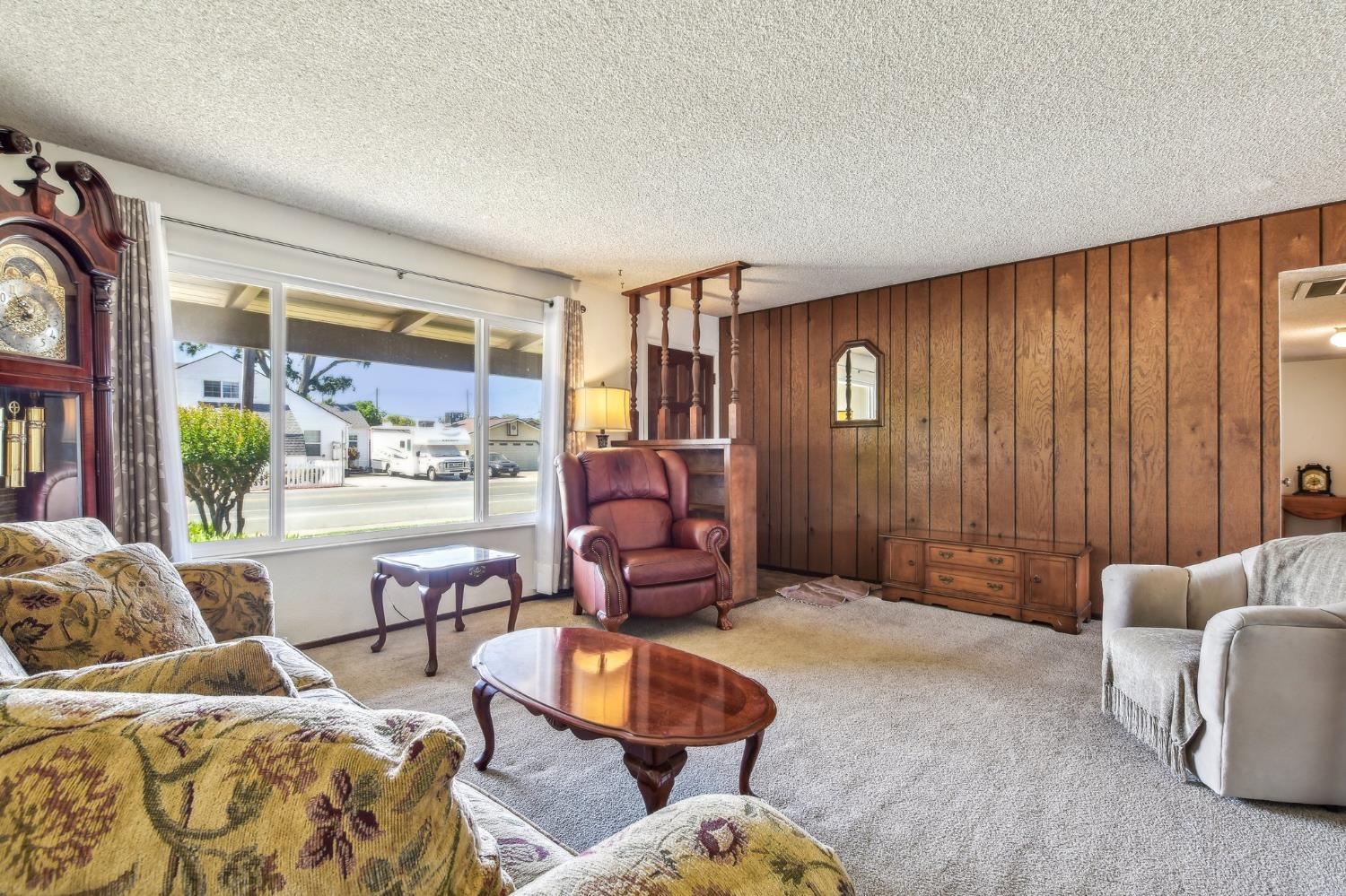 Elm Avenue, Galt, California image 3